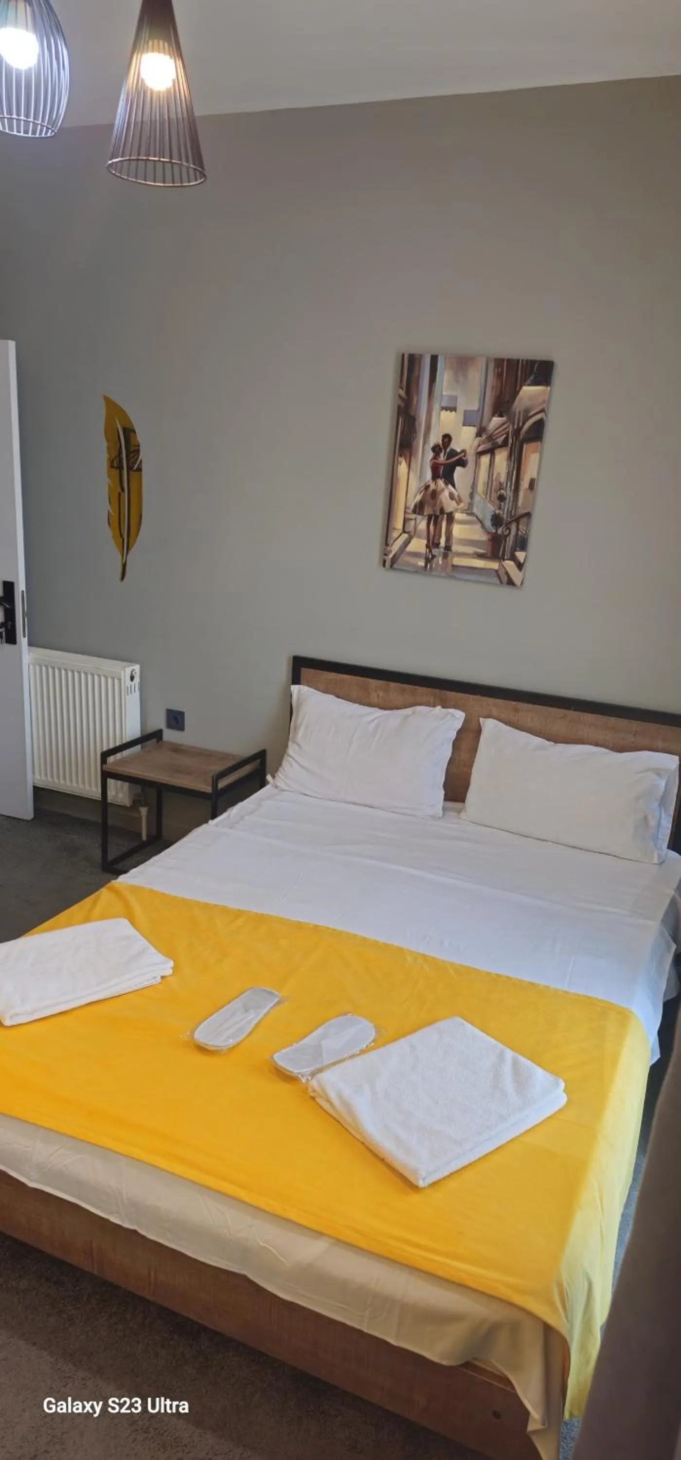 room service in Diuma Hotel