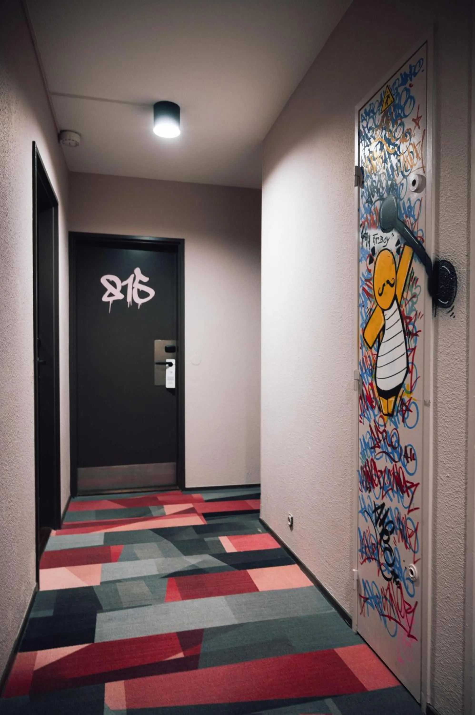 Property building in Ibis Styles Toulouse Centre Canal du Midi