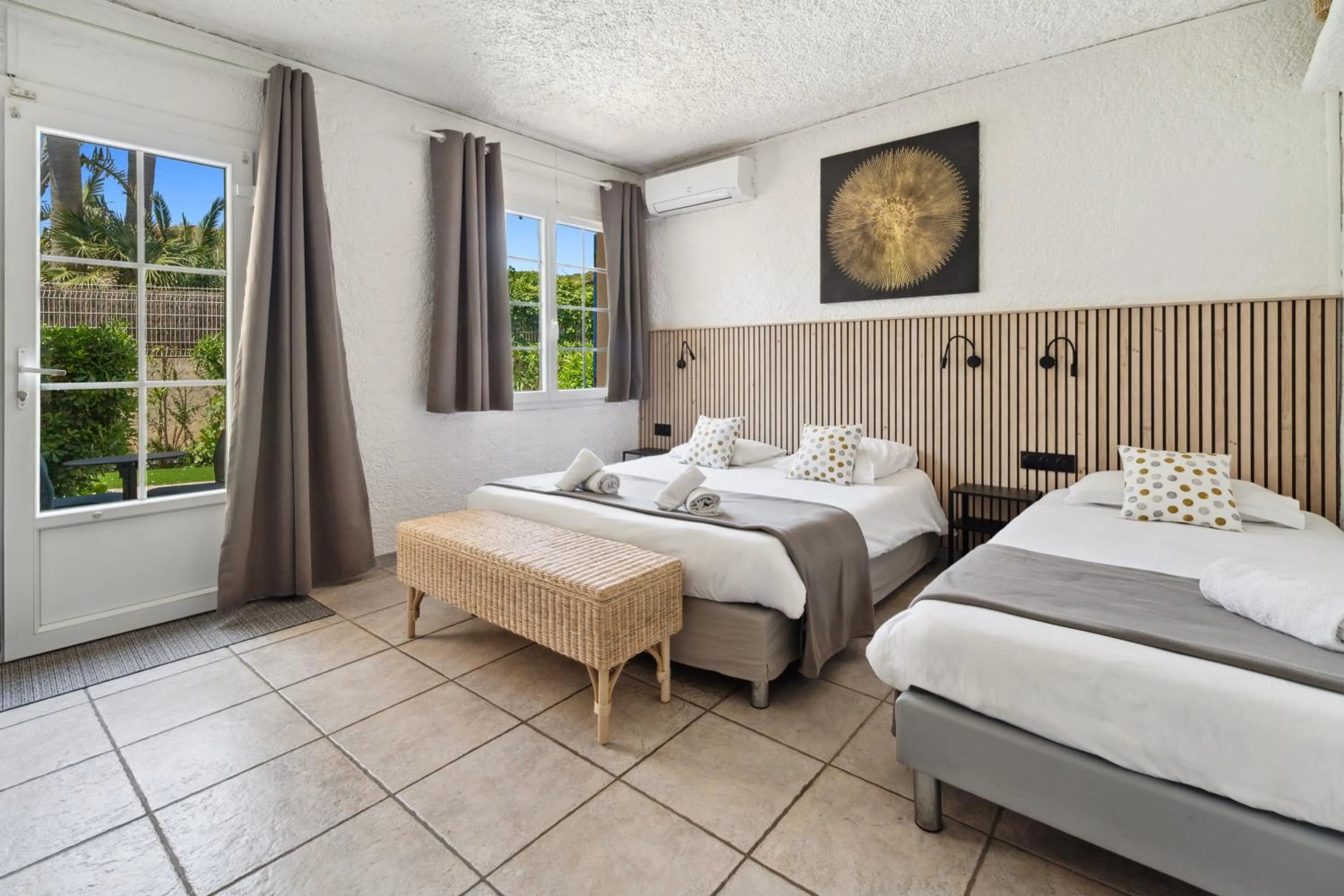 Bed in Hôtel La Nartelle