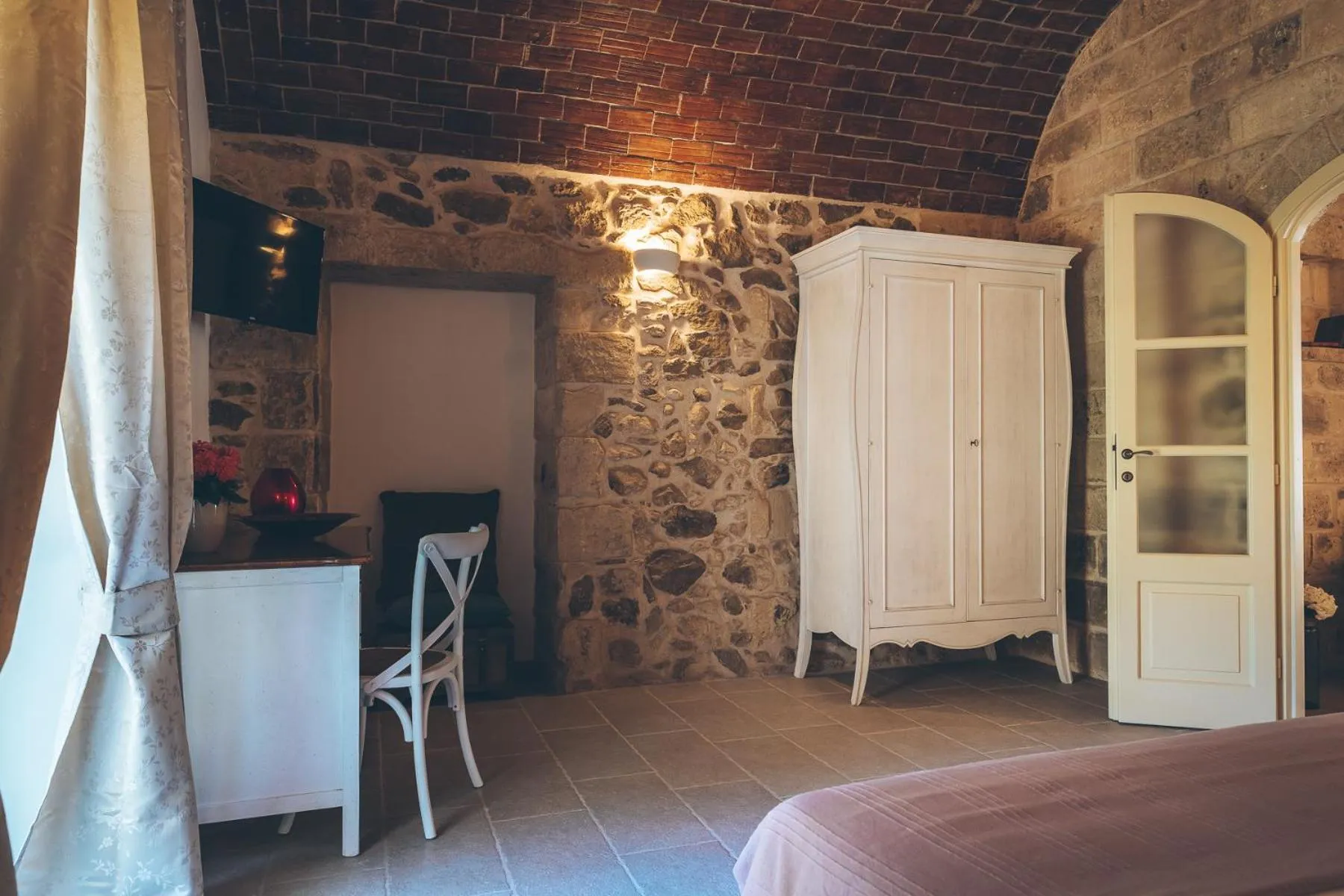 Bedroom, Bed in Antica Villa Colonica