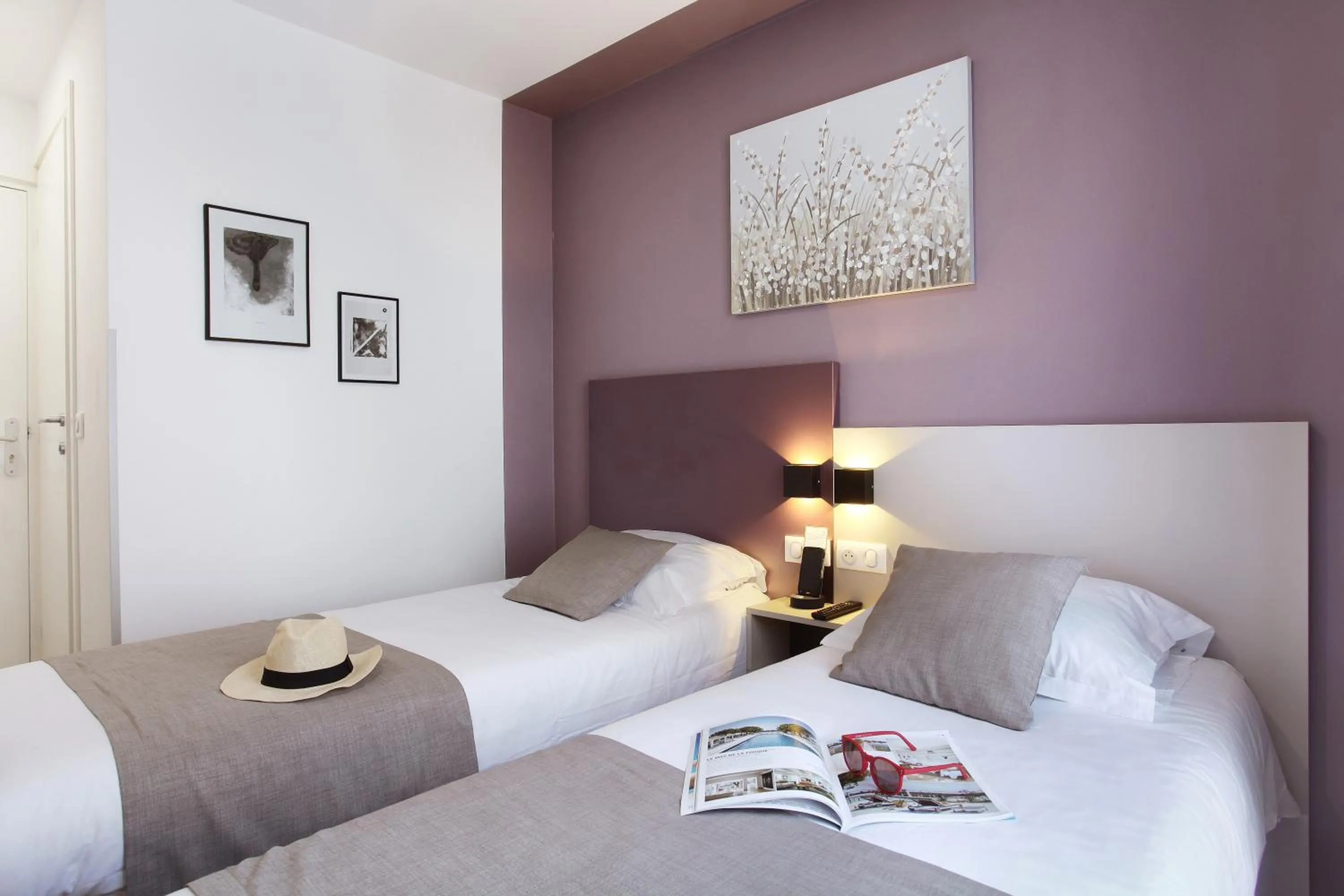 Bed in Hôtel Alcôve Nice