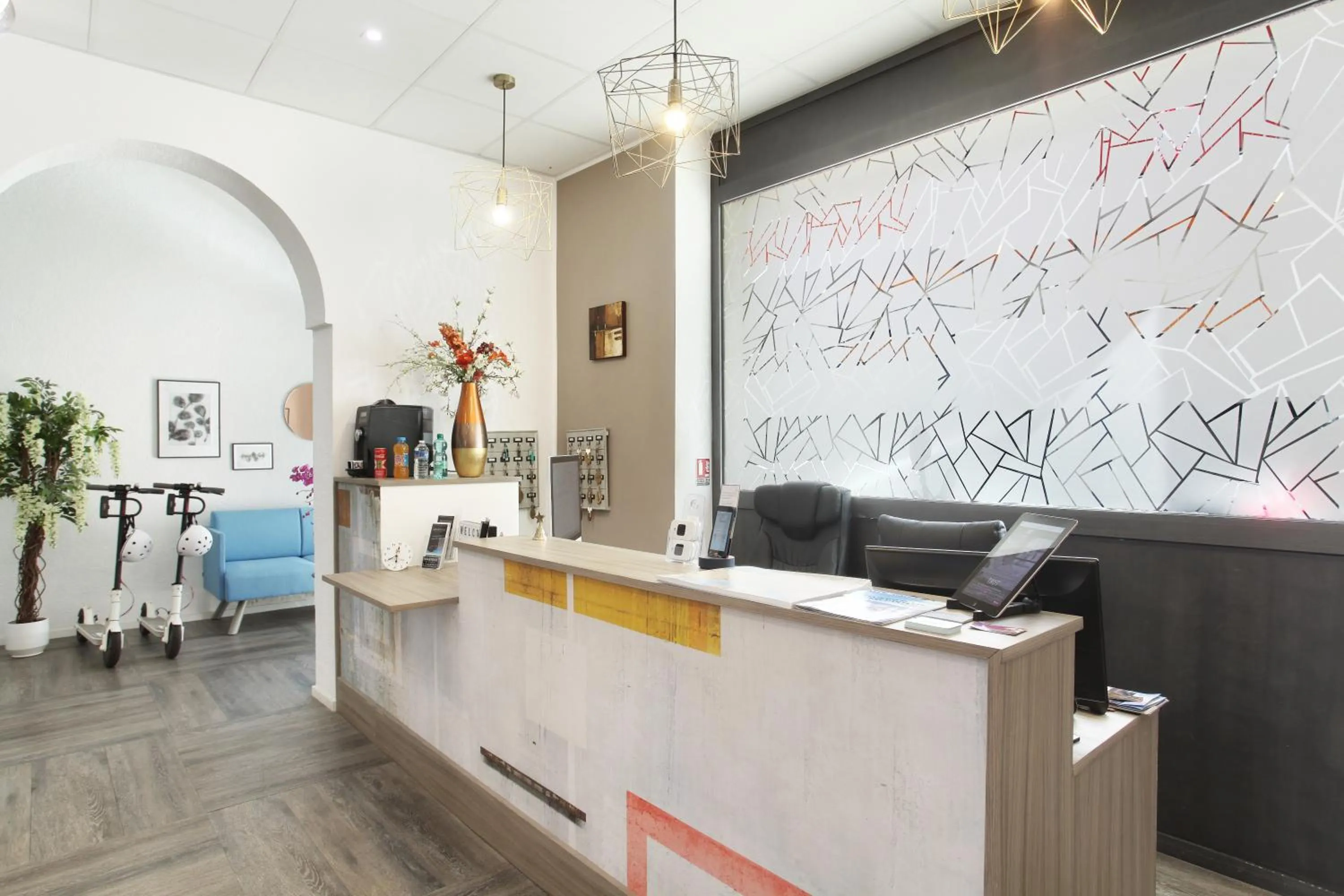 Lobby or reception in Hôtel Alcôve Nice