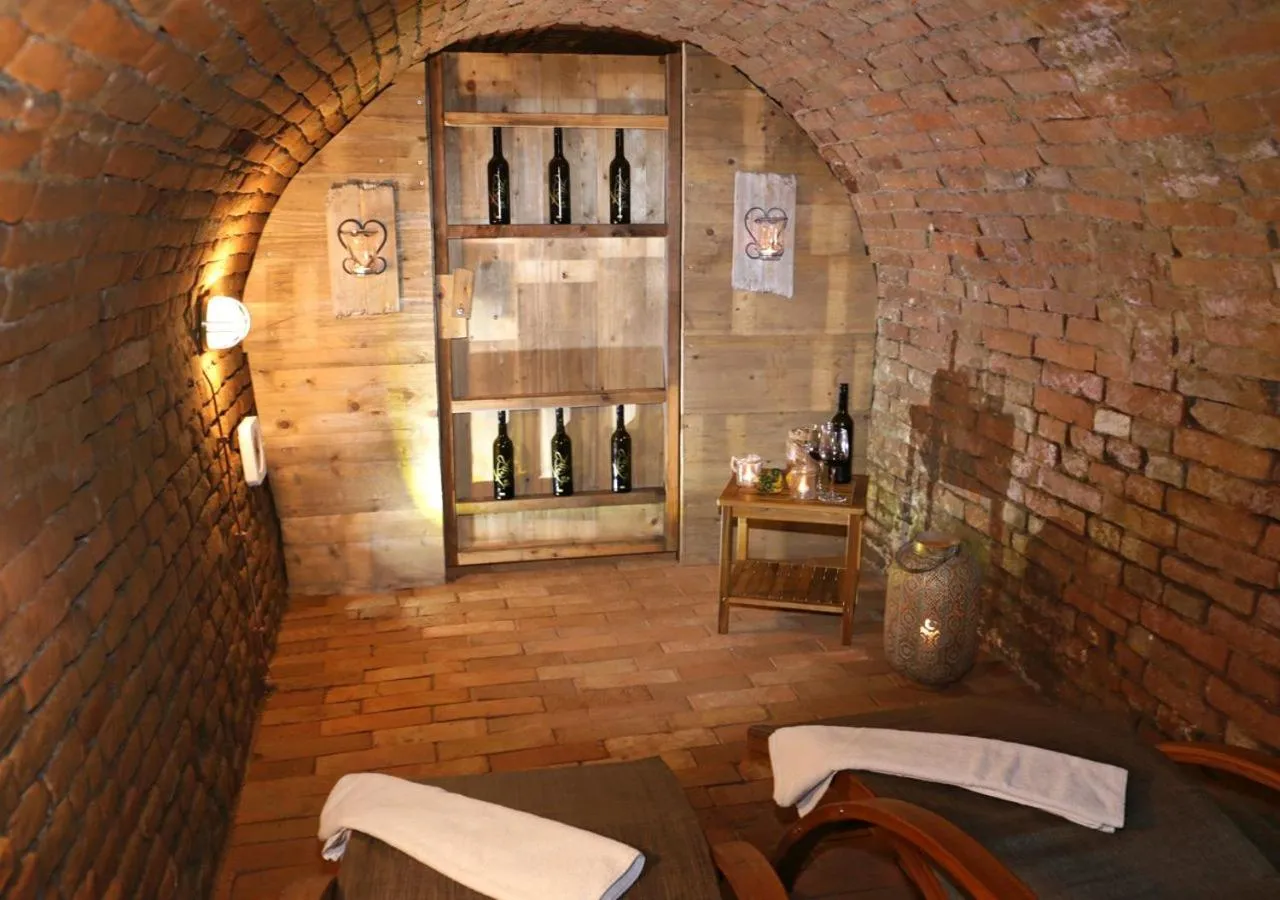 Library in Winzerhof Küssler - Weinviertel