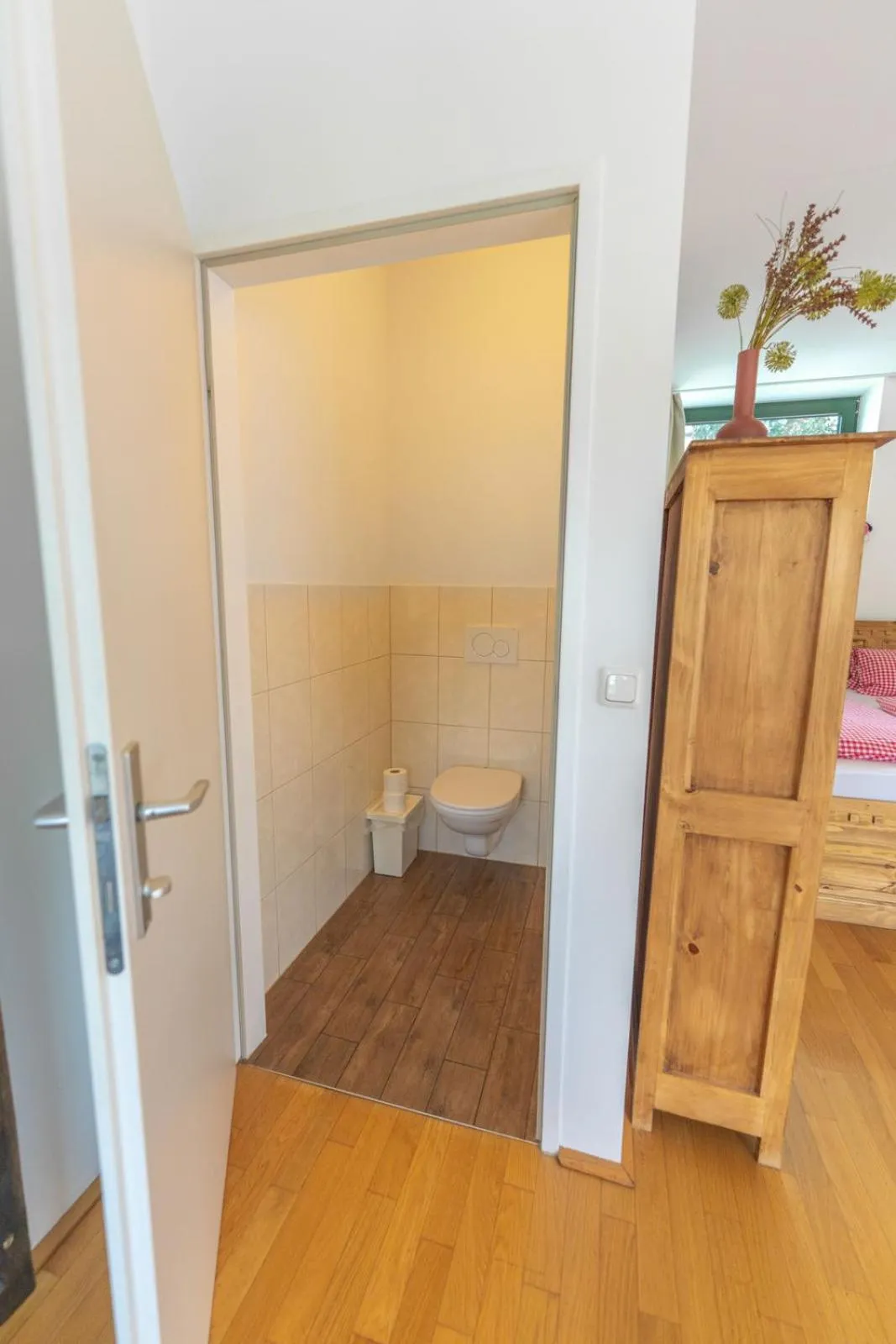 Toilet, Bed in Winzerhof Küssler - Weinviertel