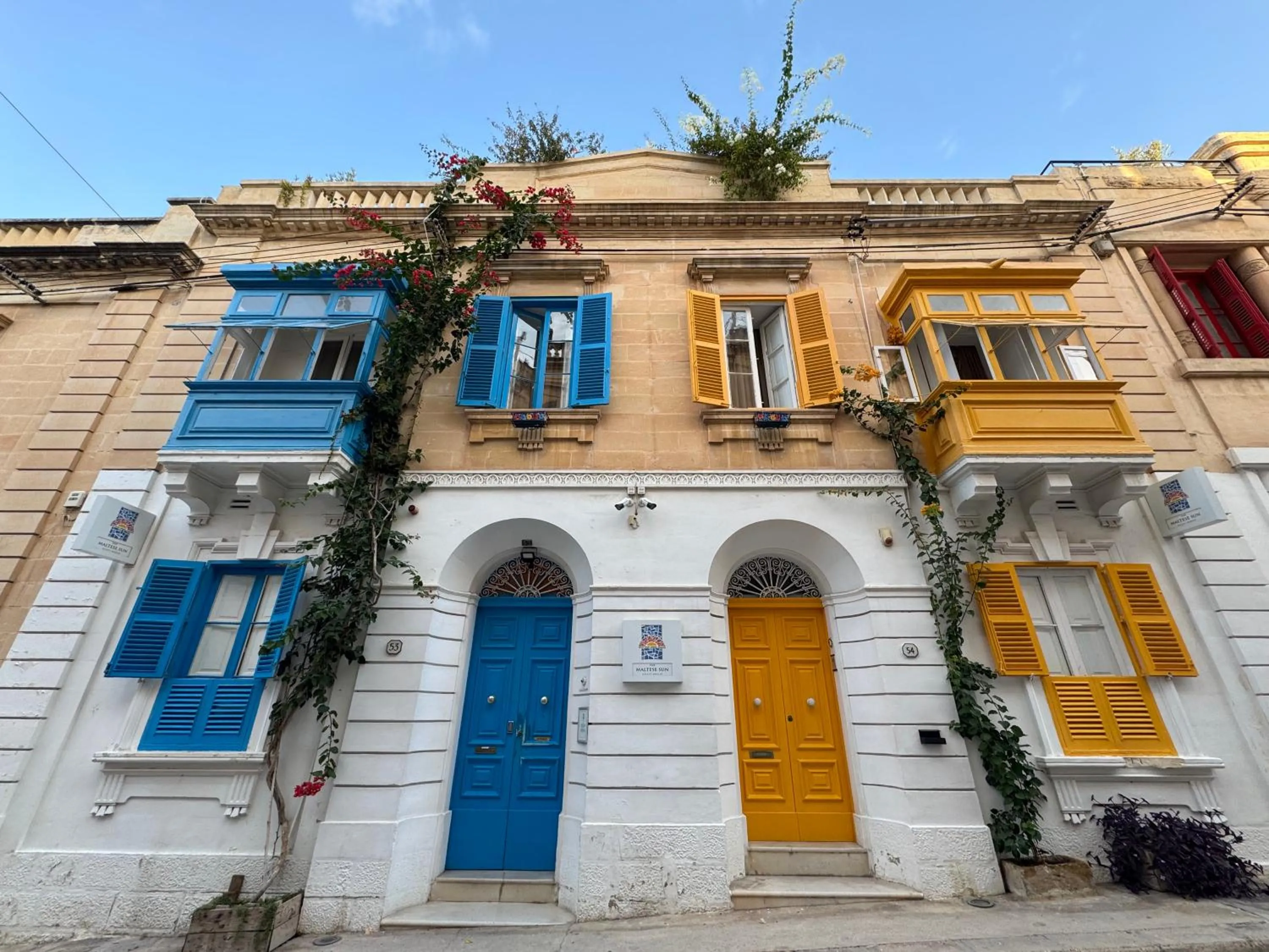 Facade/entrance in The Maltese Sun
