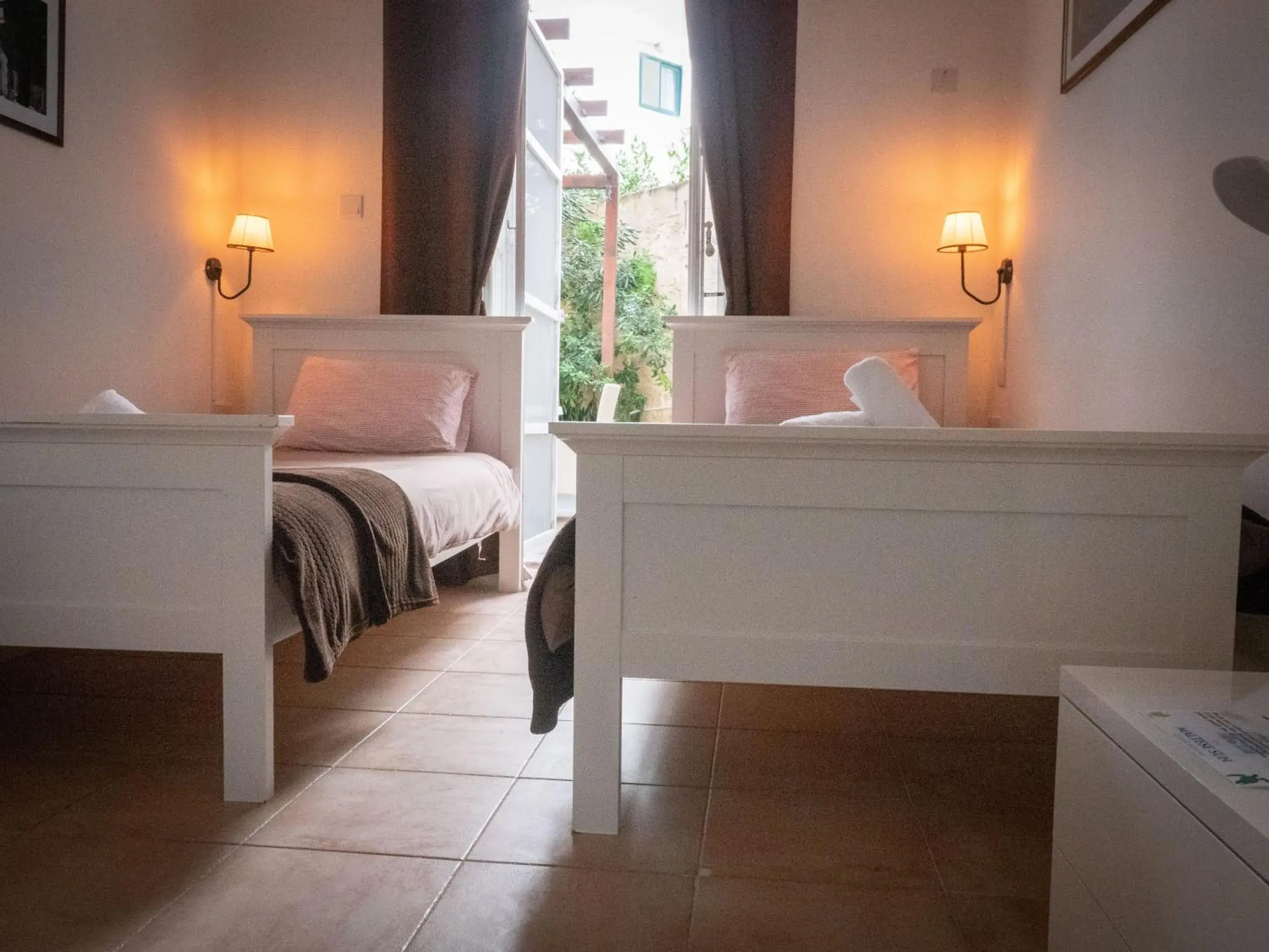 Twin Patio with private bathroom in The Maltese Sun Twin Patio with private bathroom in The Maltese Sun