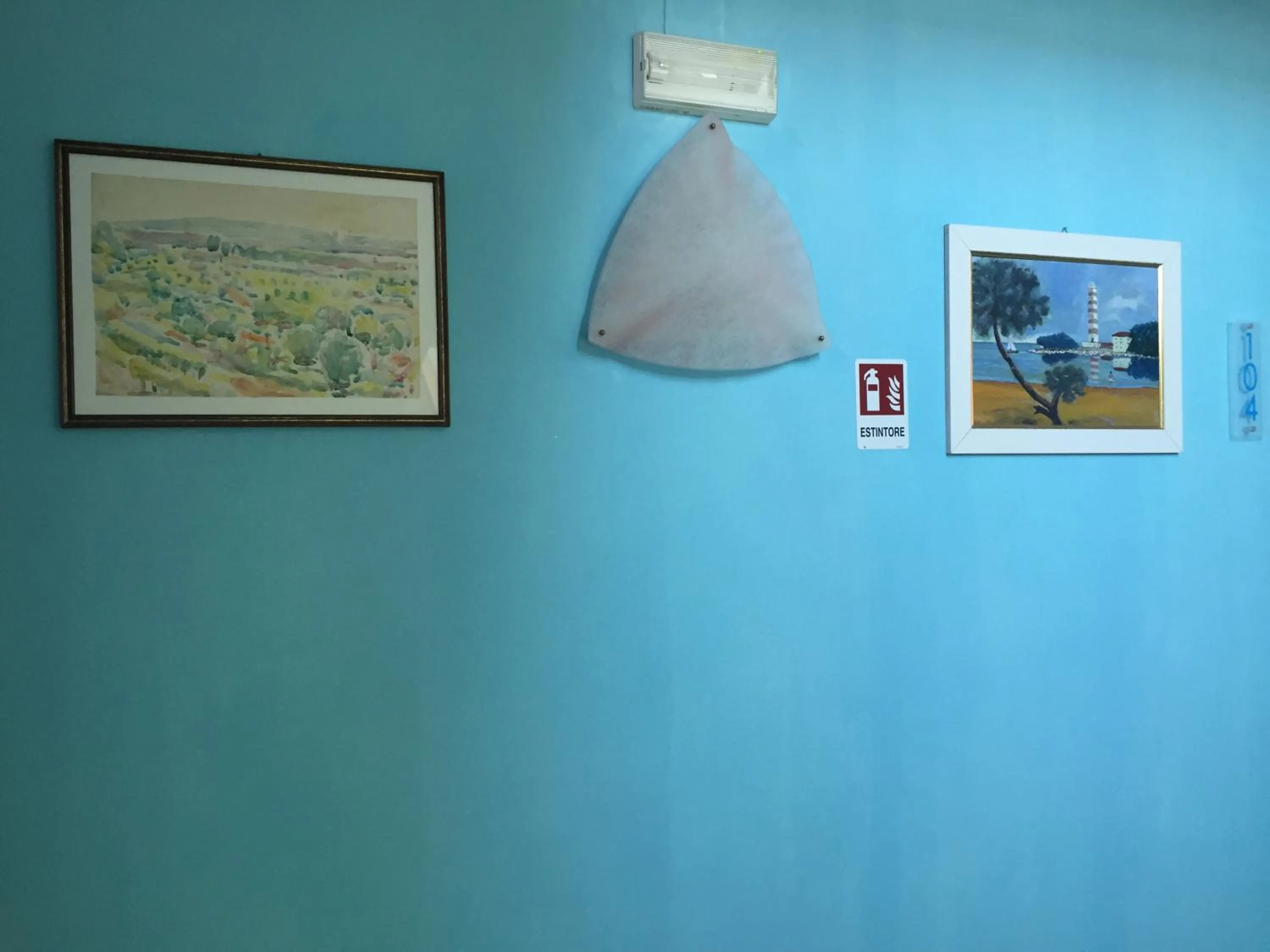 Animals in Hotel Halifax