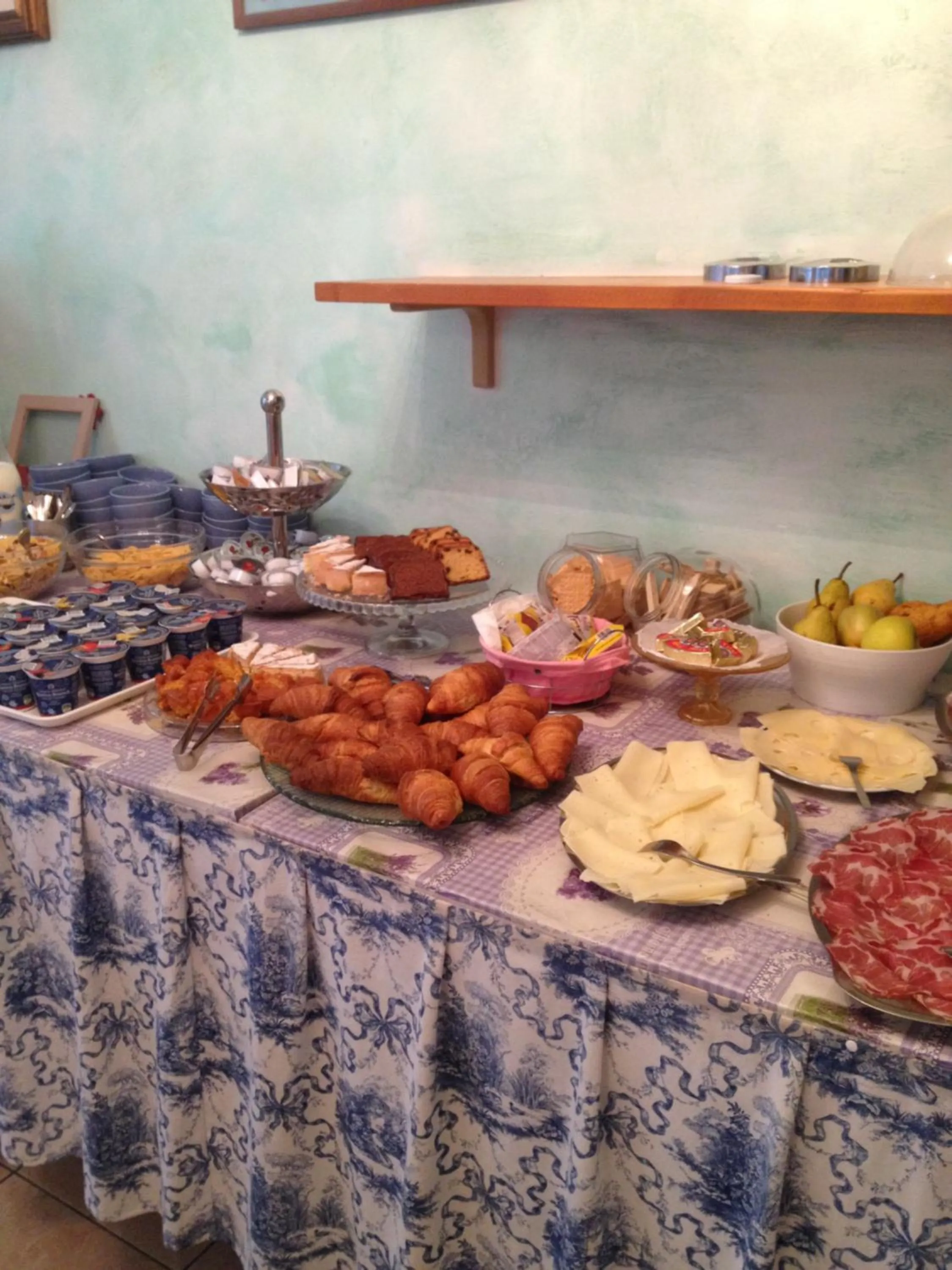 Food and drinks in Hotel Halifax