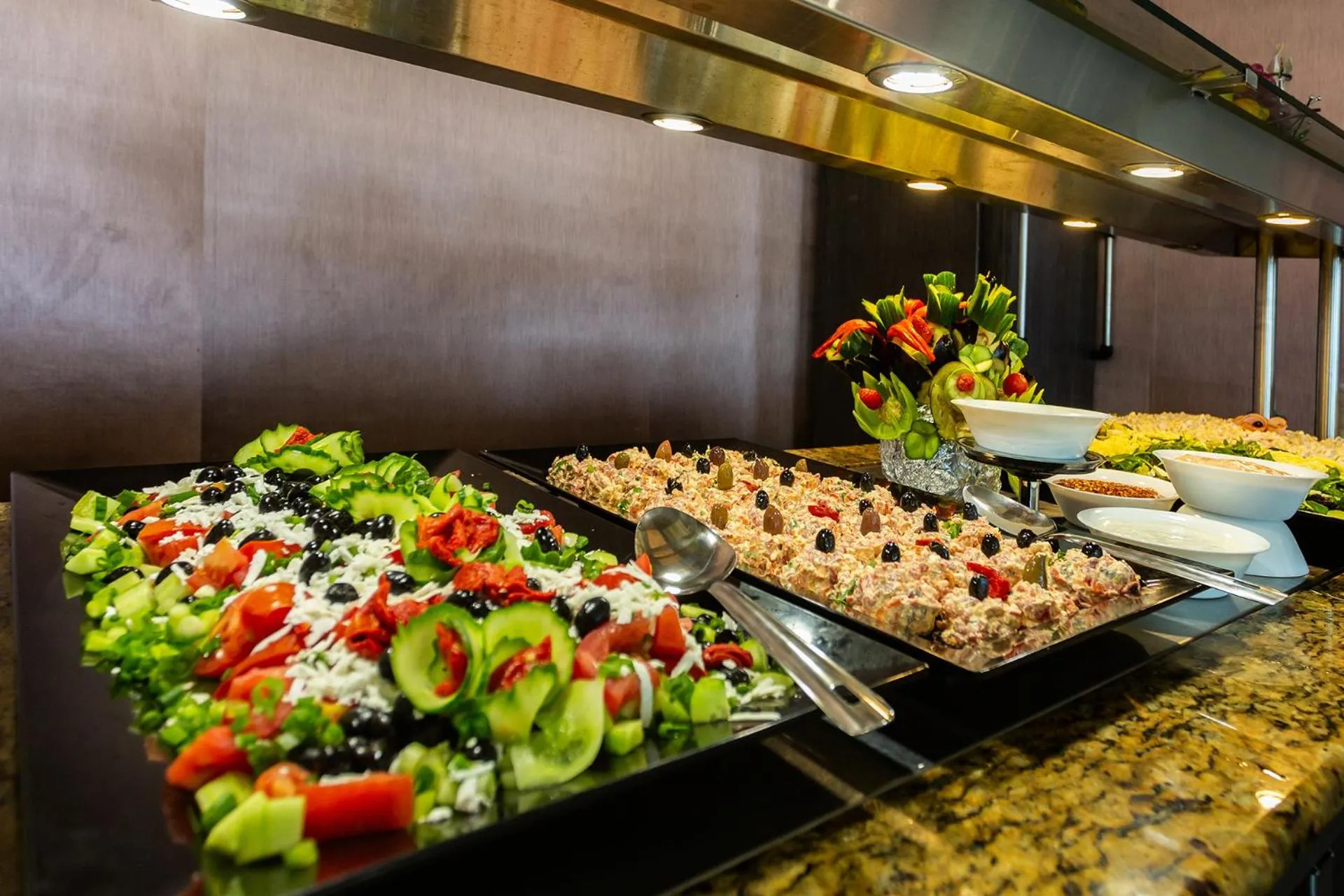 Food in Viand Hotel - All Inclusive