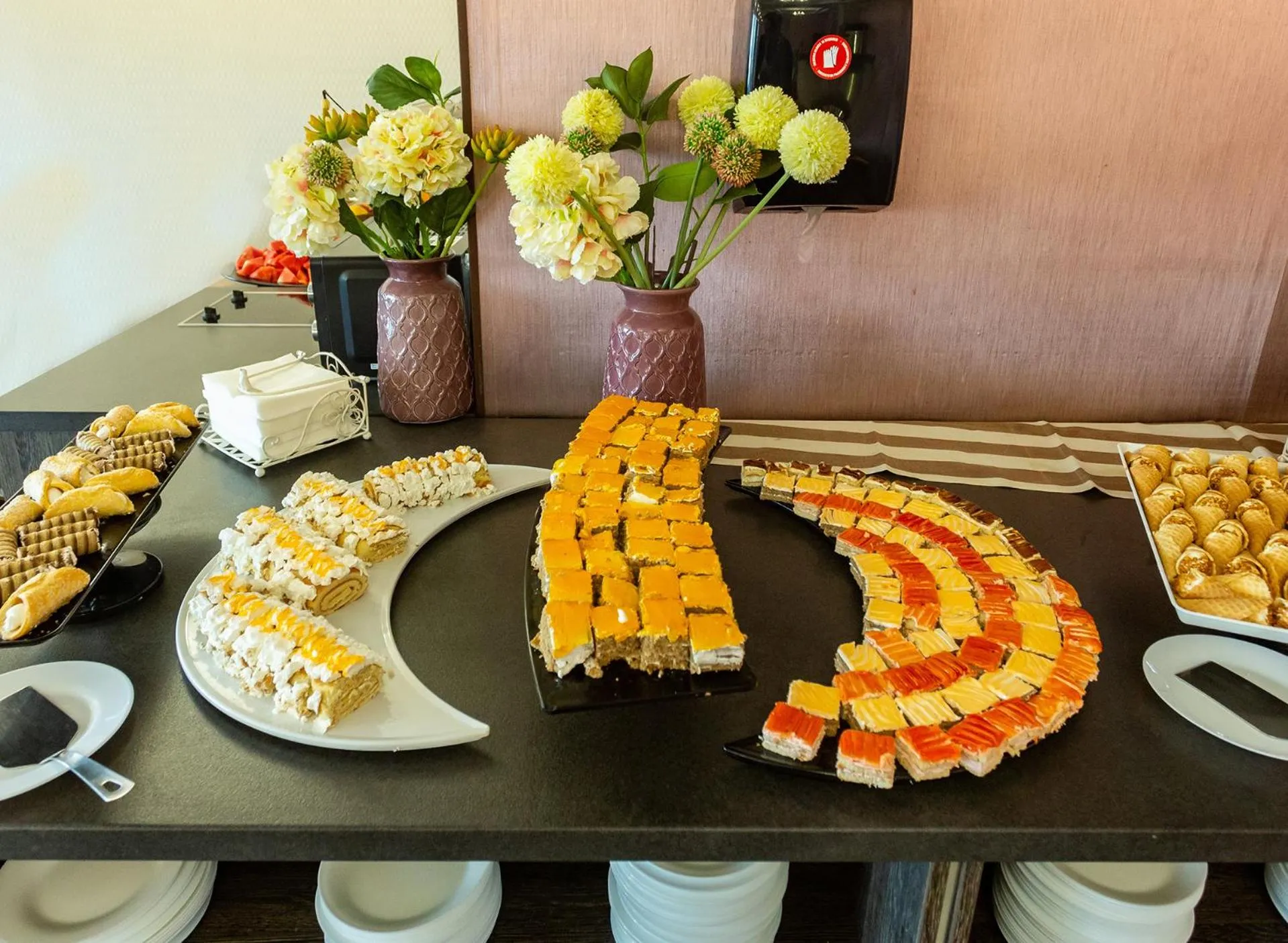 Food in Viand Hotel - All Inclusive