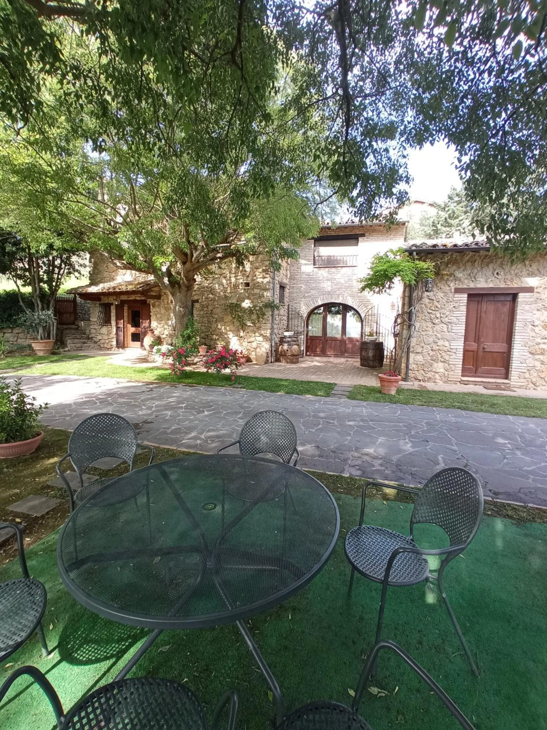 Property building in All'Ombra di San Damiano