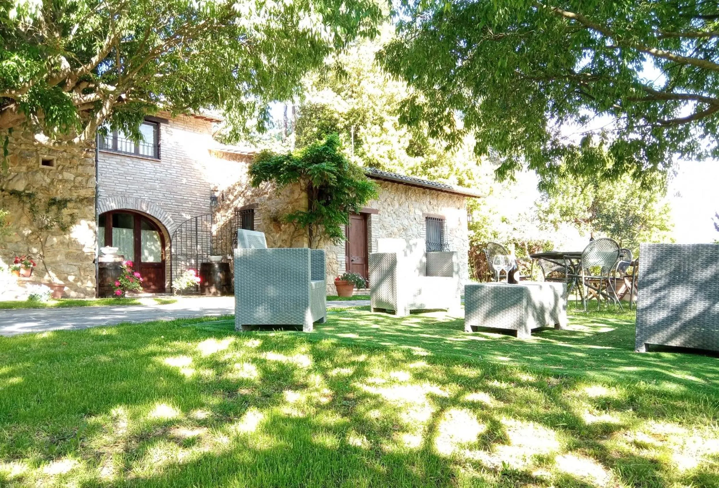 Garden in All'Ombra di San Damiano