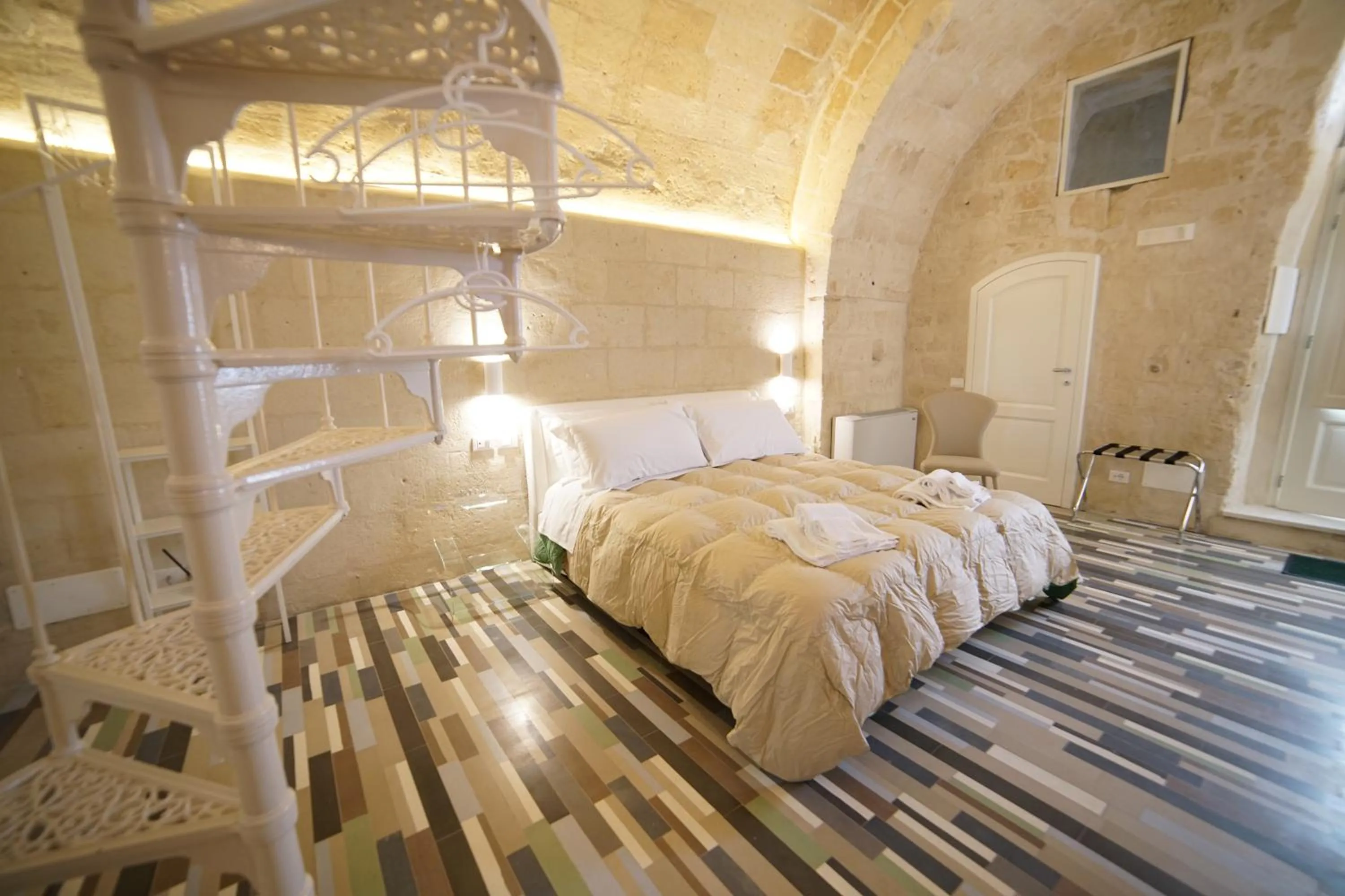 TV and multimedia, Bed in Sassolino Dimora Storica