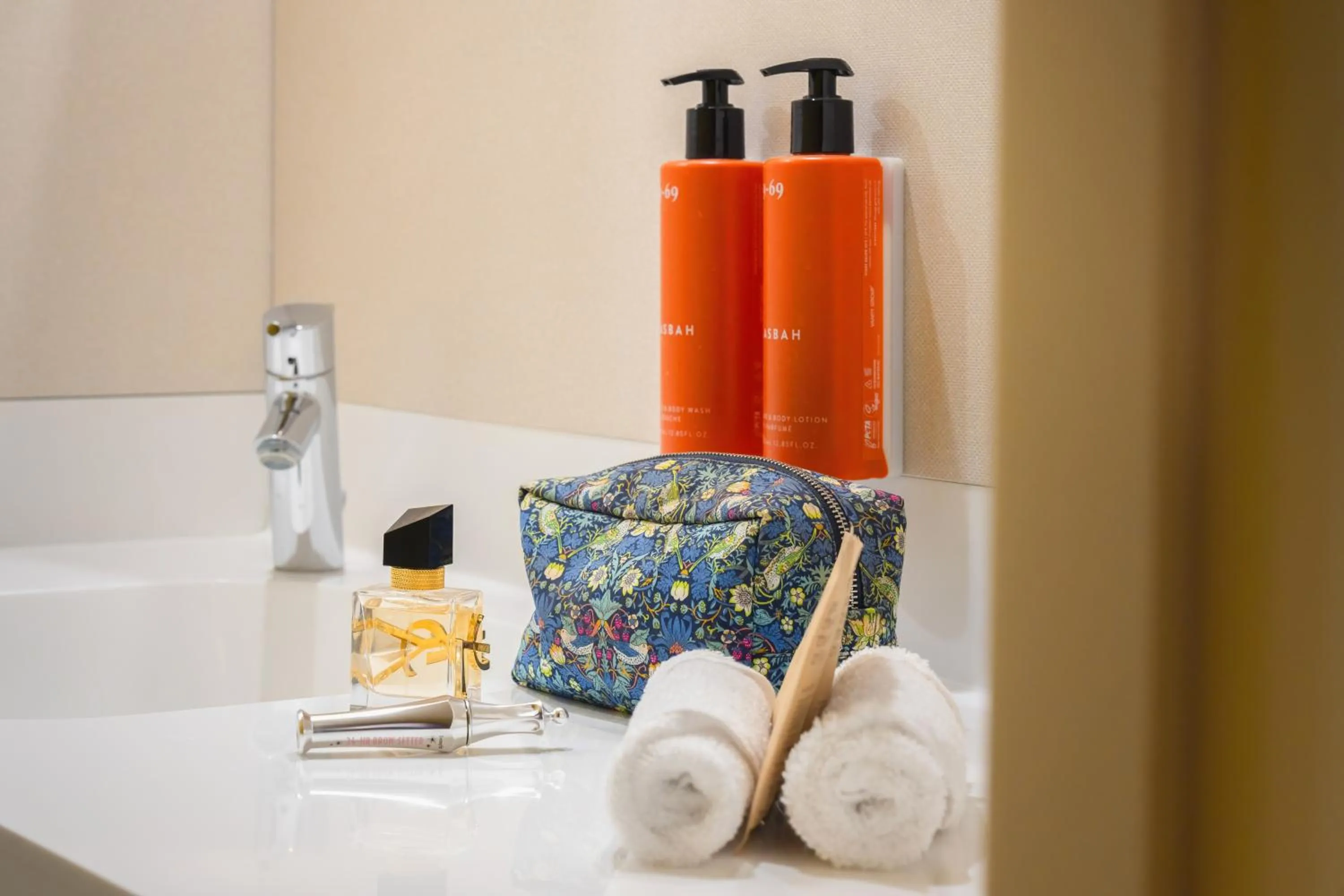 Bathroom in Hotel Maison Louise Lille Centre - Handwritten Collection