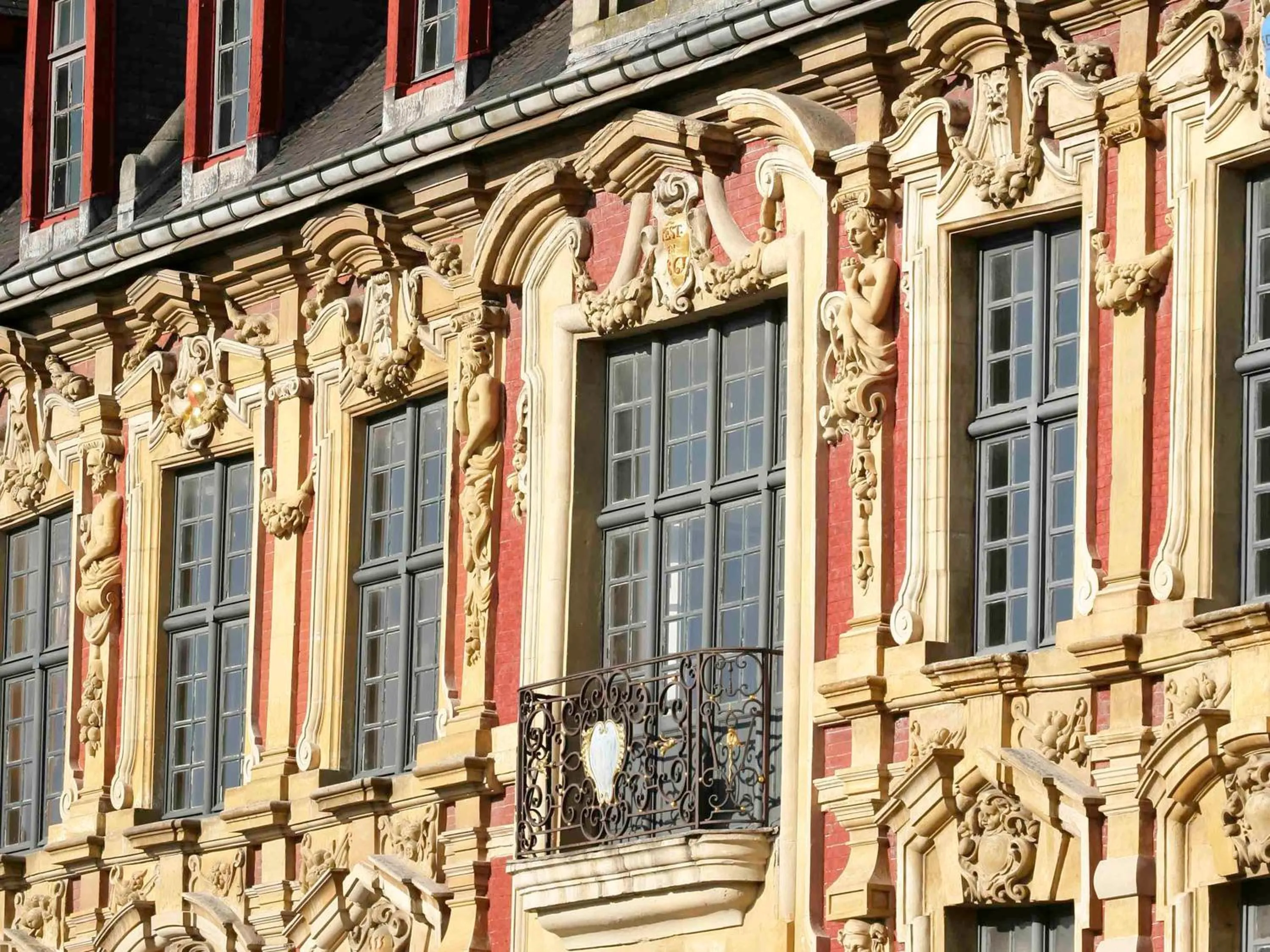 Day in Hotel Maison Louise Lille Centre - Handwritten Collection