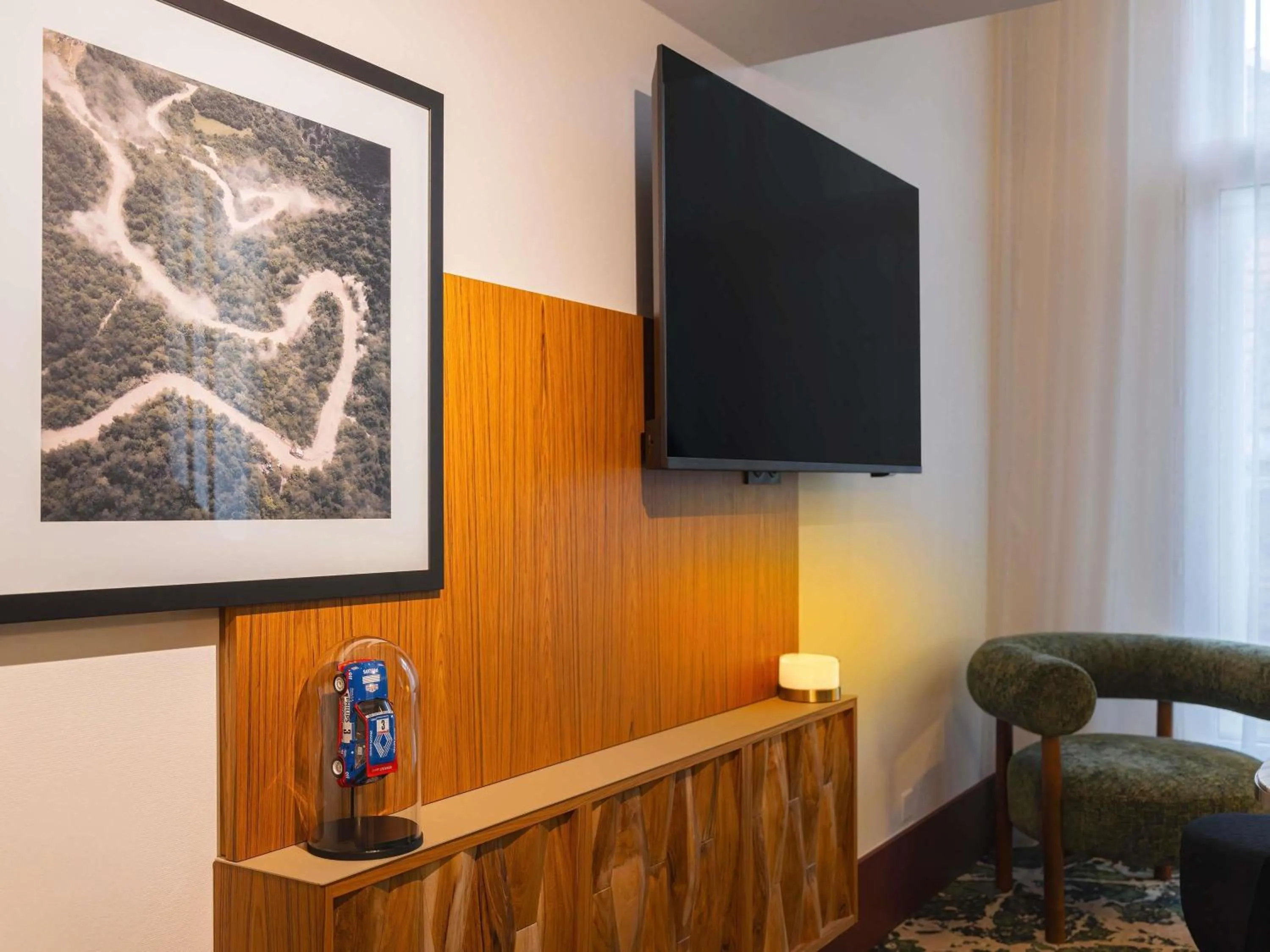 Bedroom in Hotel Maison Louise Lille Centre - Handwritten Collection