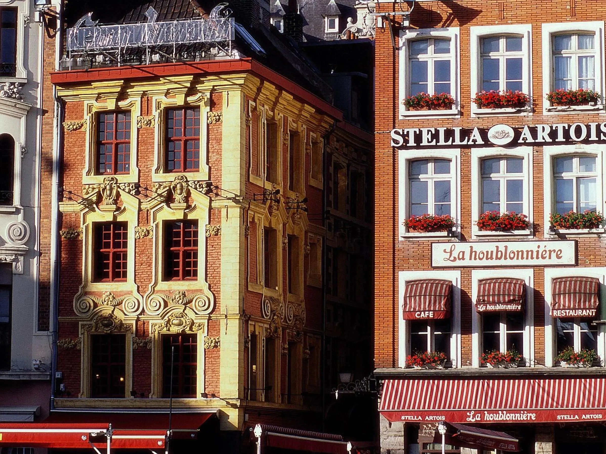 Day in Hotel Maison Louise Lille Centre - Handwritten Collection