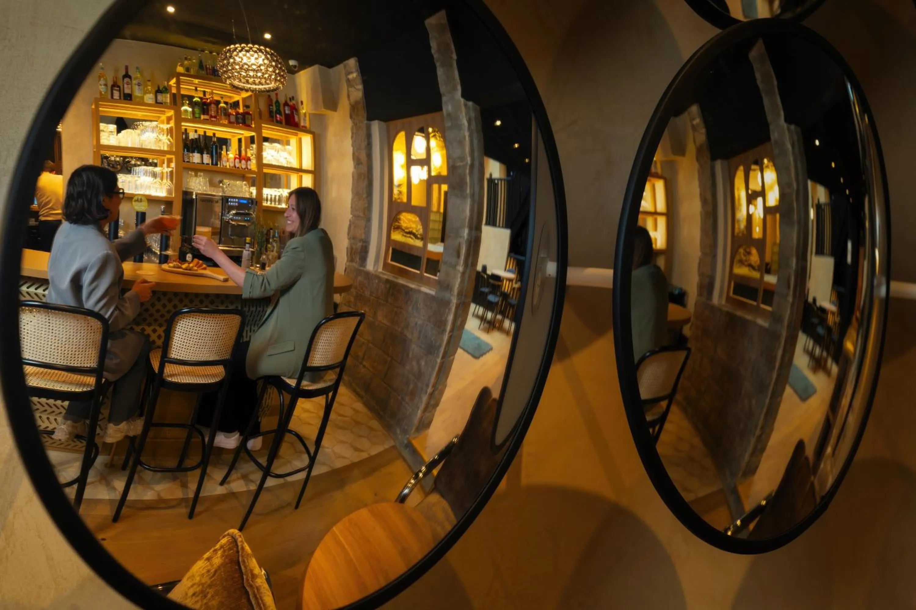 Lounge or bar in Hotel Maison Louise Lille Centre - Handwritten Collection