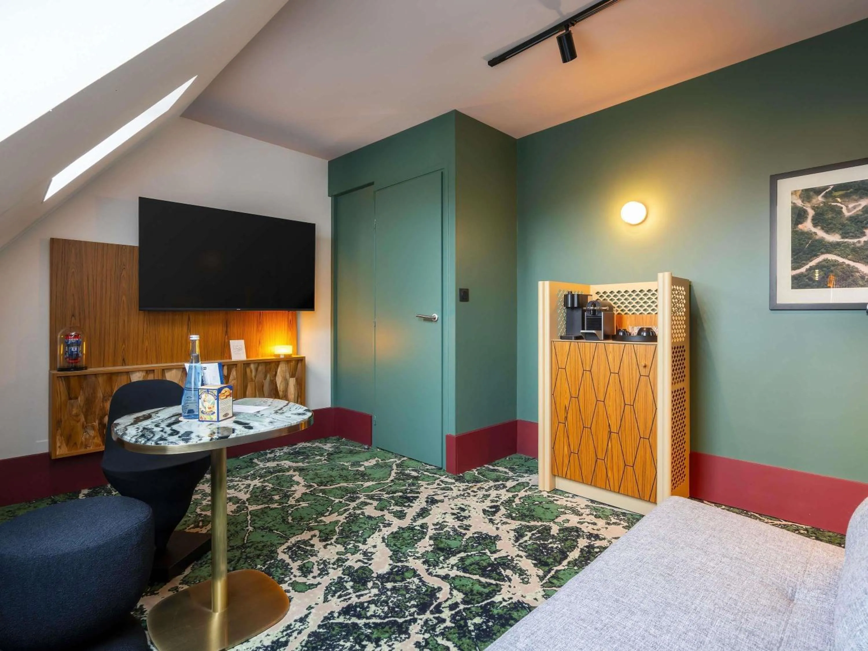 Bedroom, Bed in Hotel Maison Louise Lille Centre - Handwritten Collection