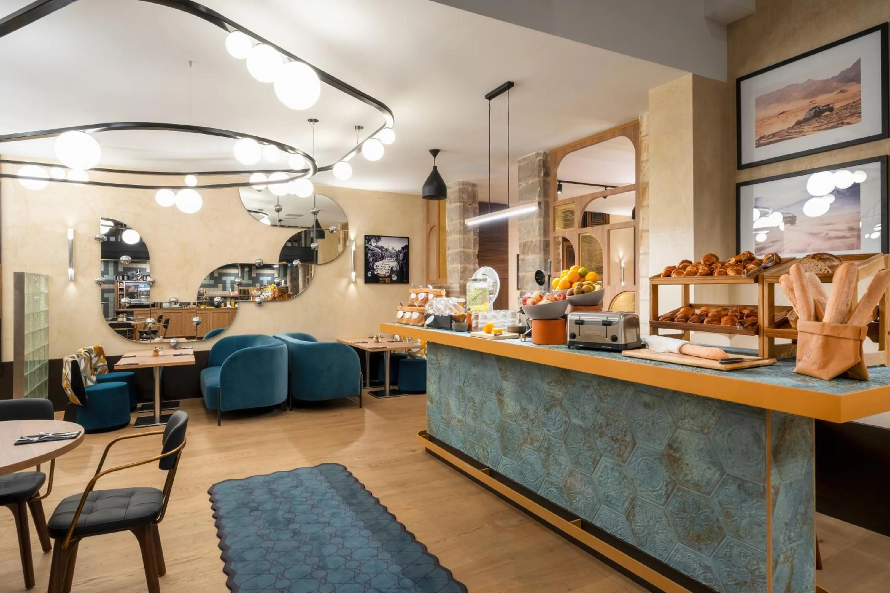 Property building in Hotel Maison Louise Lille Centre - Handwritten Collection