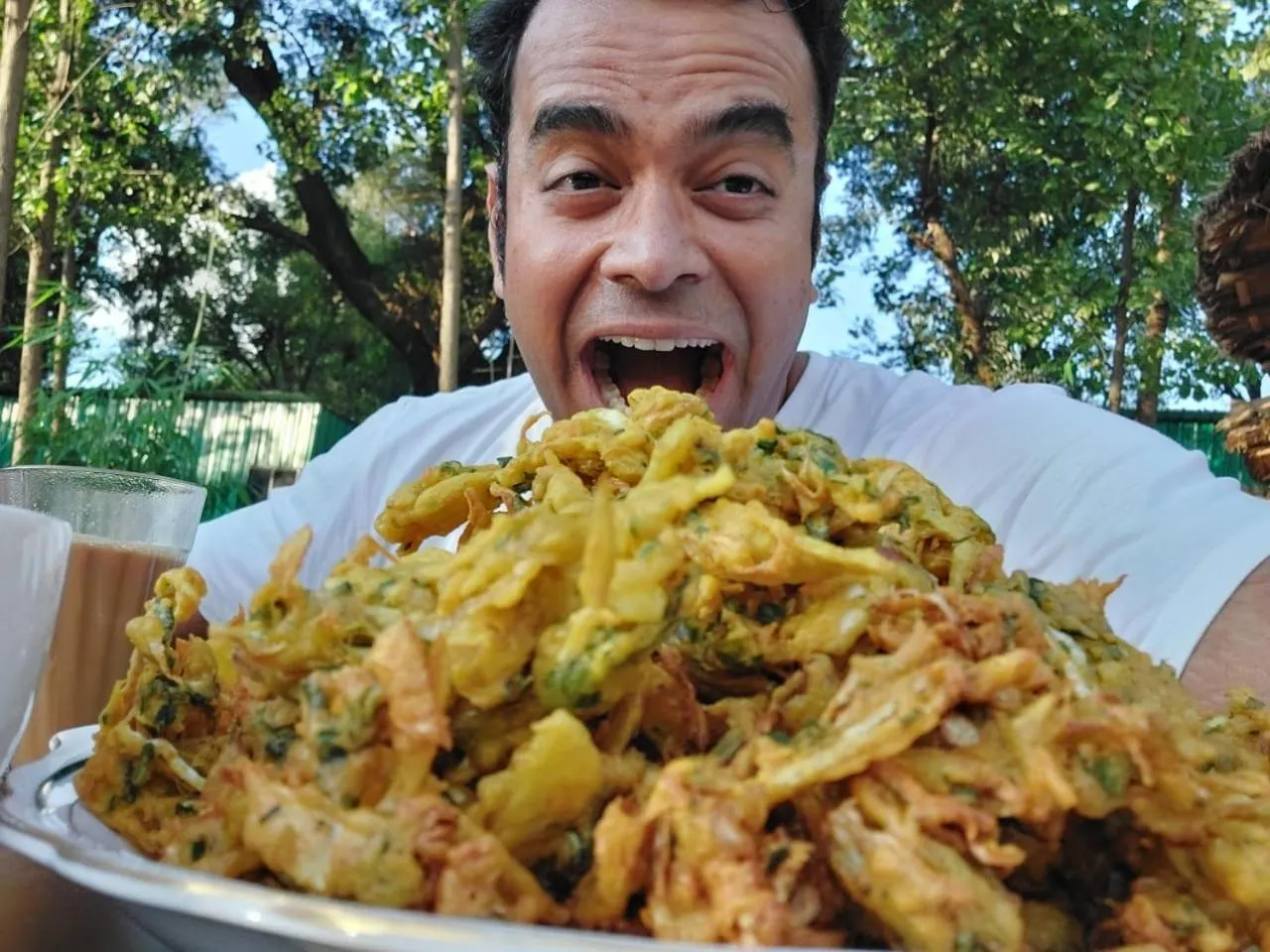 Restaurant/places to eat in Dev Bhoomi Farms & Cottages