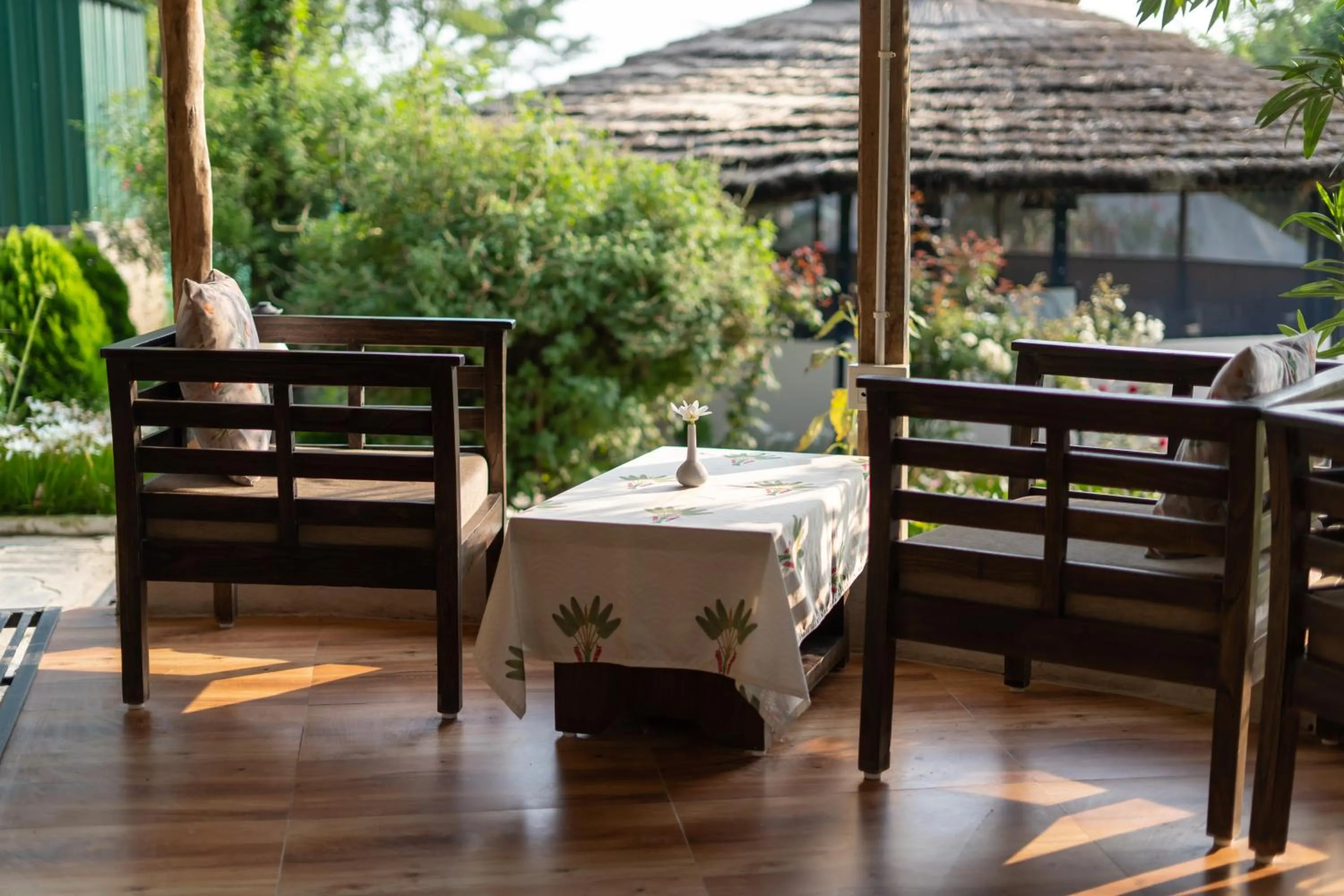 Lounge or bar in Dev Bhoomi Farms & Cottages