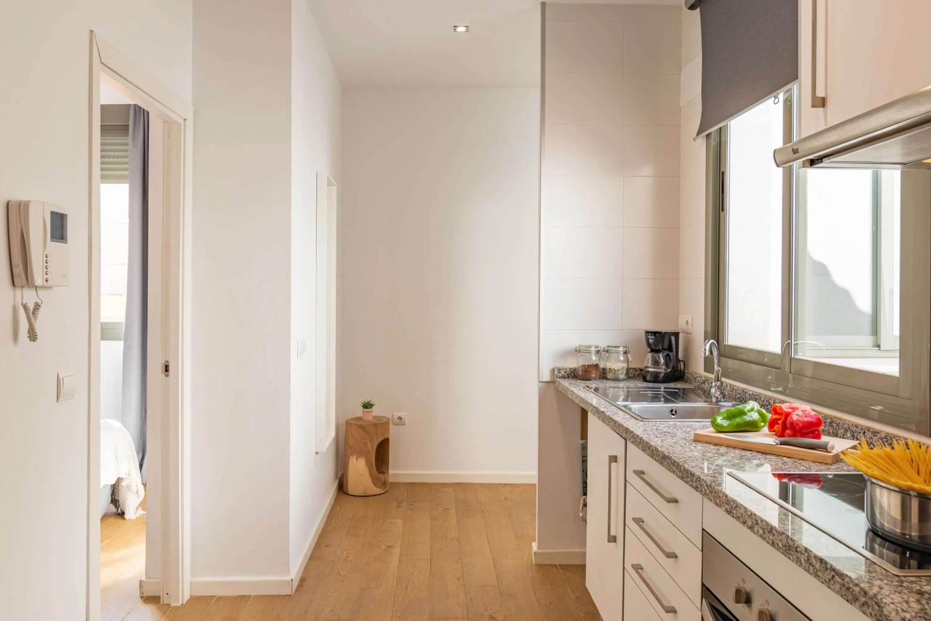 Coffee/tea facilities in Feelathome Merced Apartments