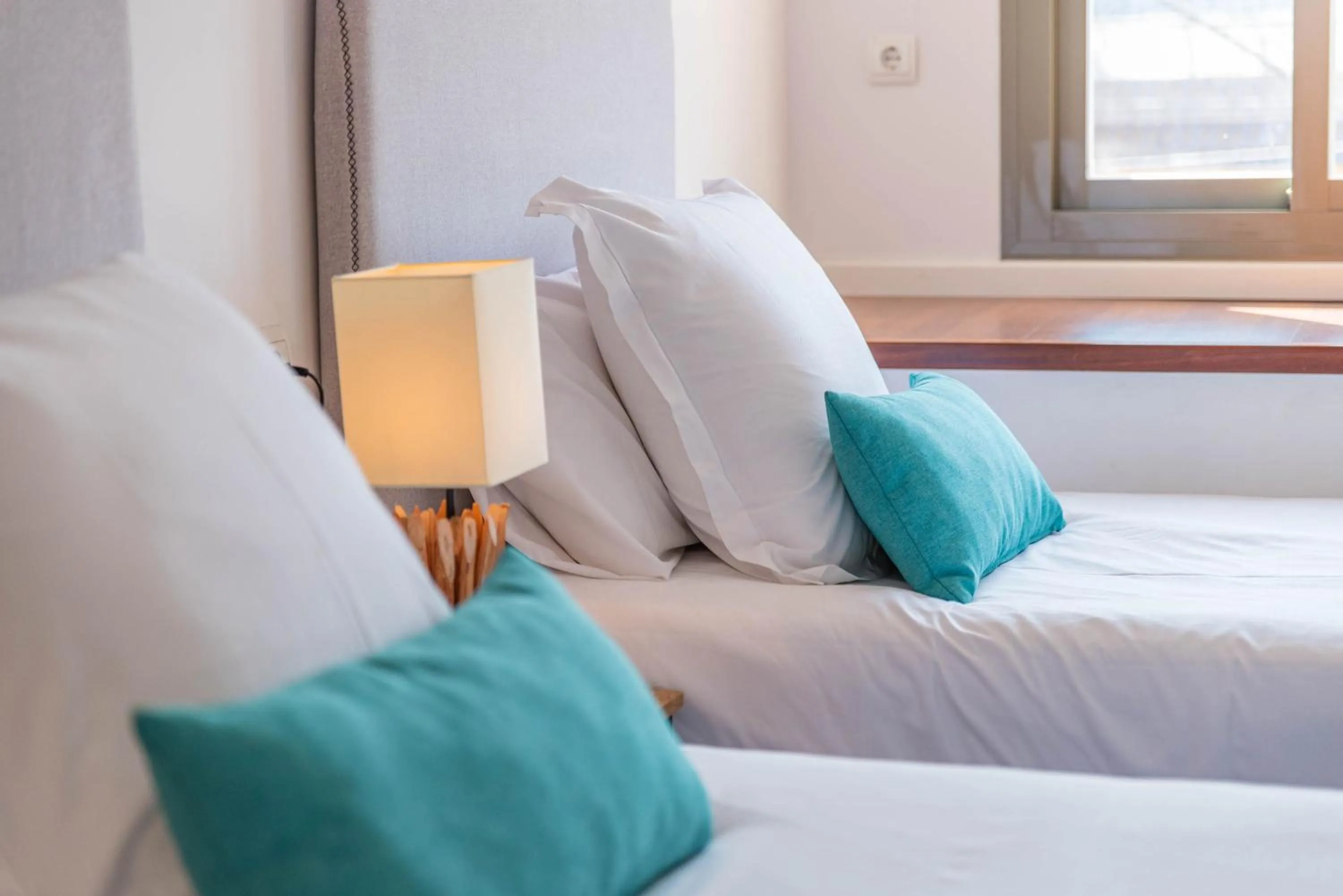 Bed in Feelathome Merced Apartments