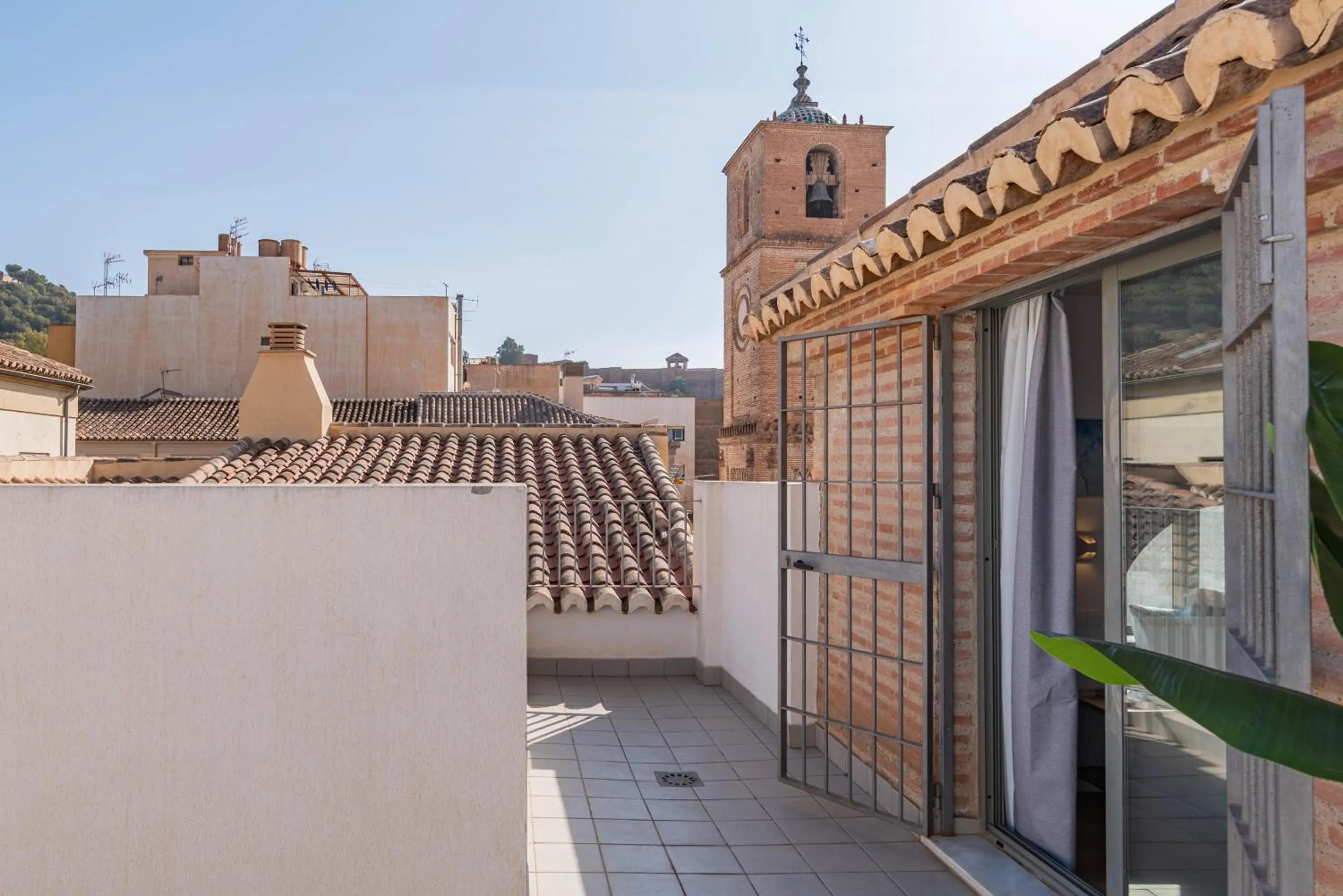 Property building in Feelathome Merced Apartments