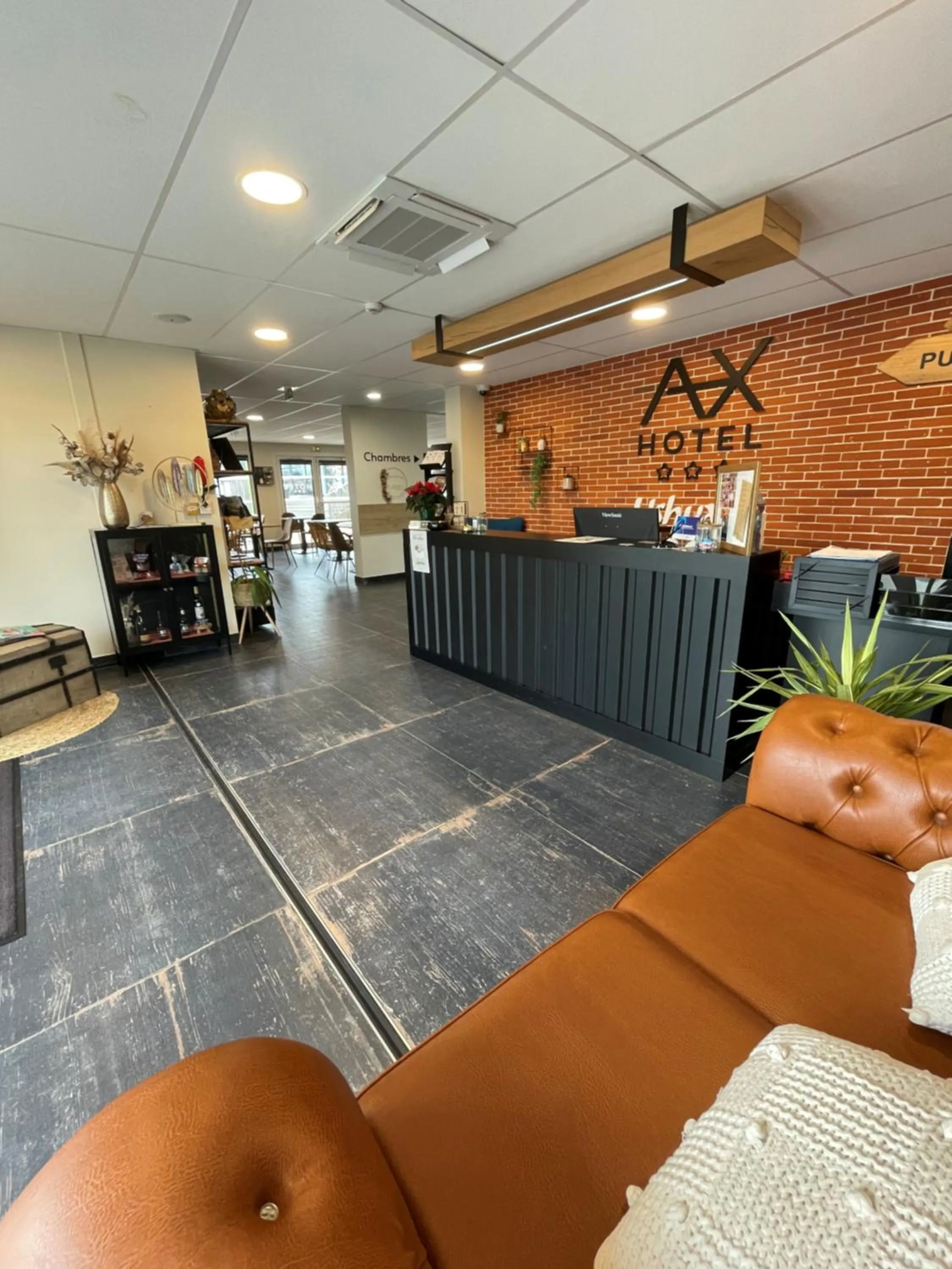 Property building in The Originals City, Ax Hotel, La Châtaigneraie