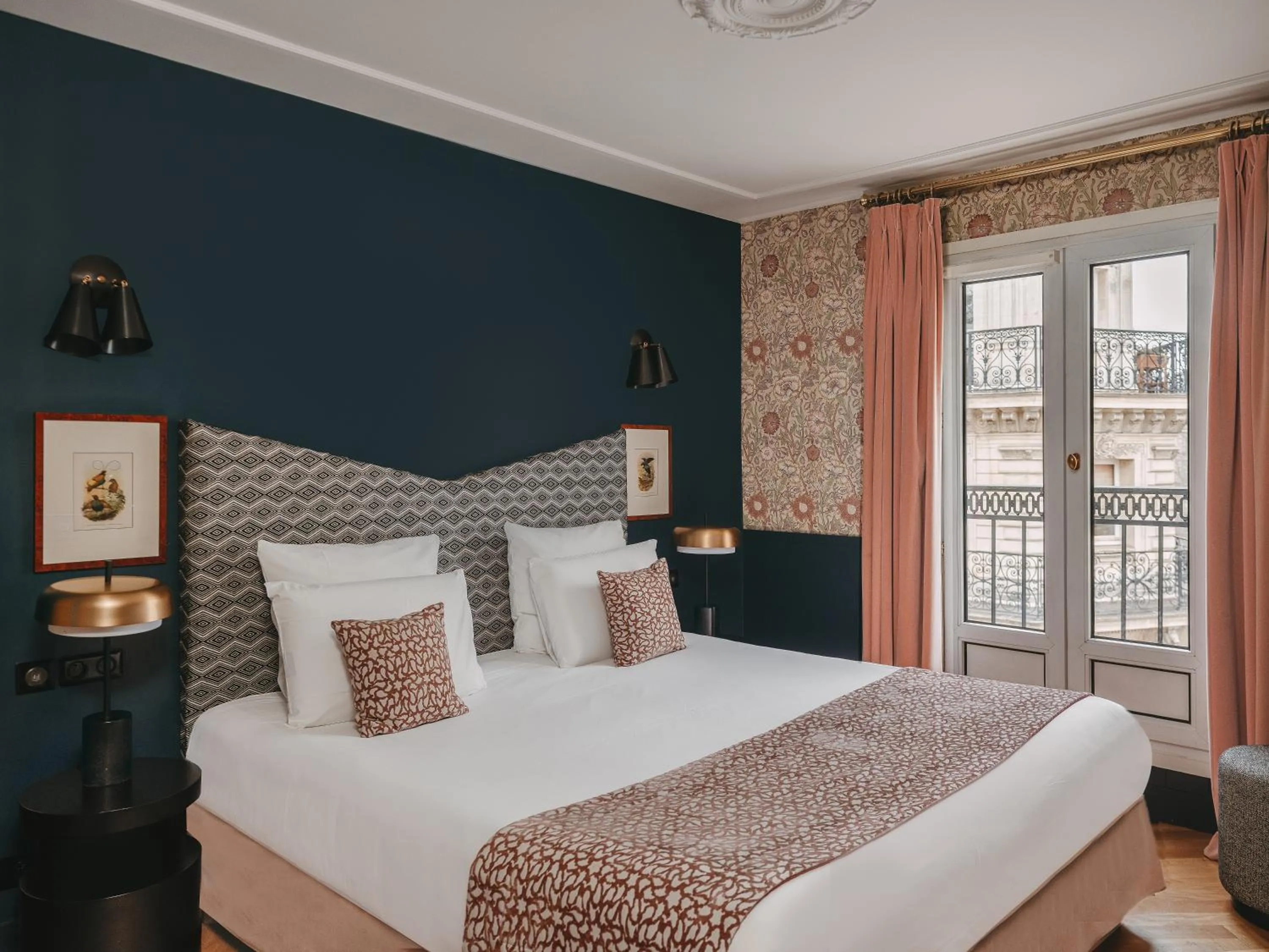 Bed in Hôtel Maison Malesherbes