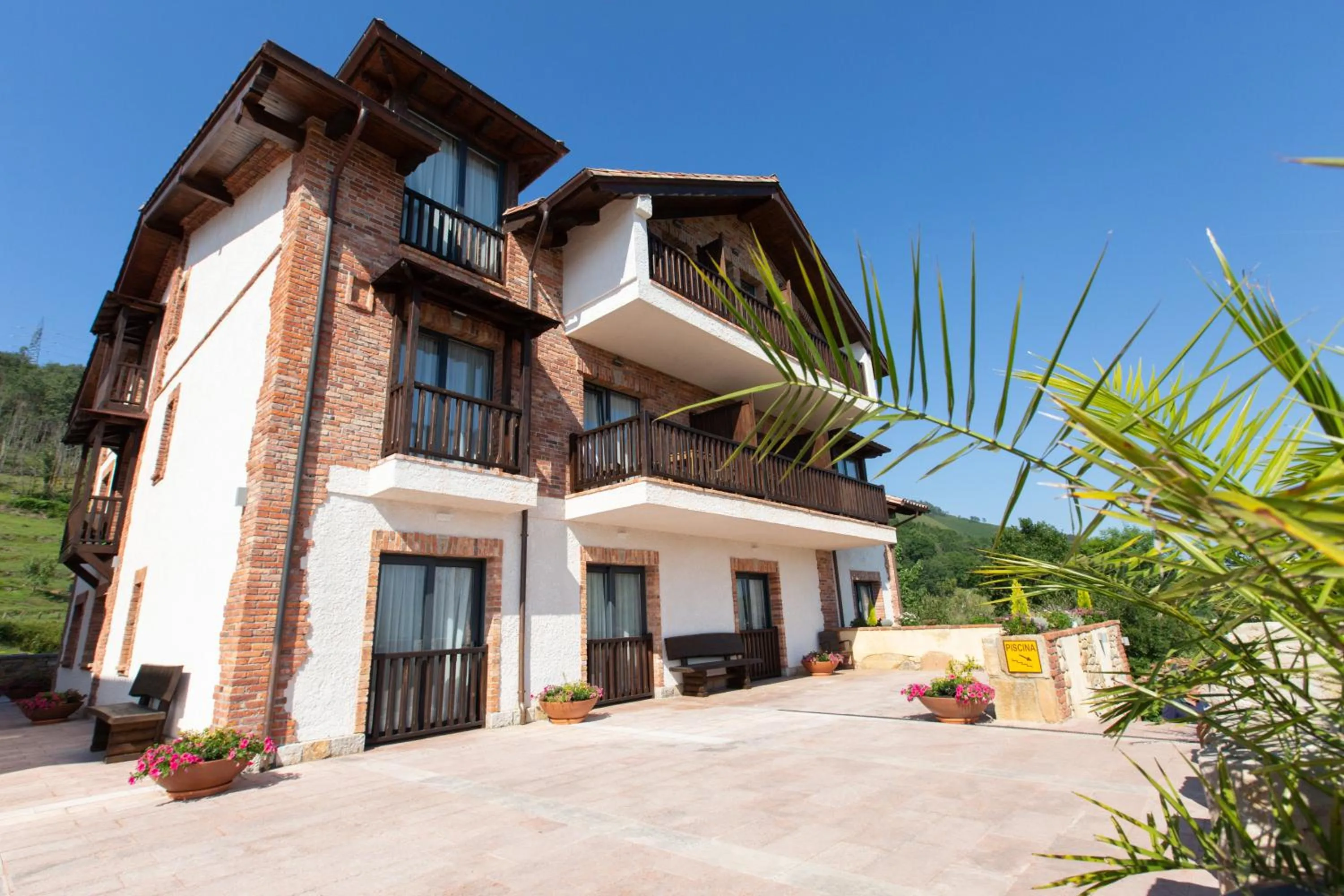 Property building in Hotel Cerro La Nina