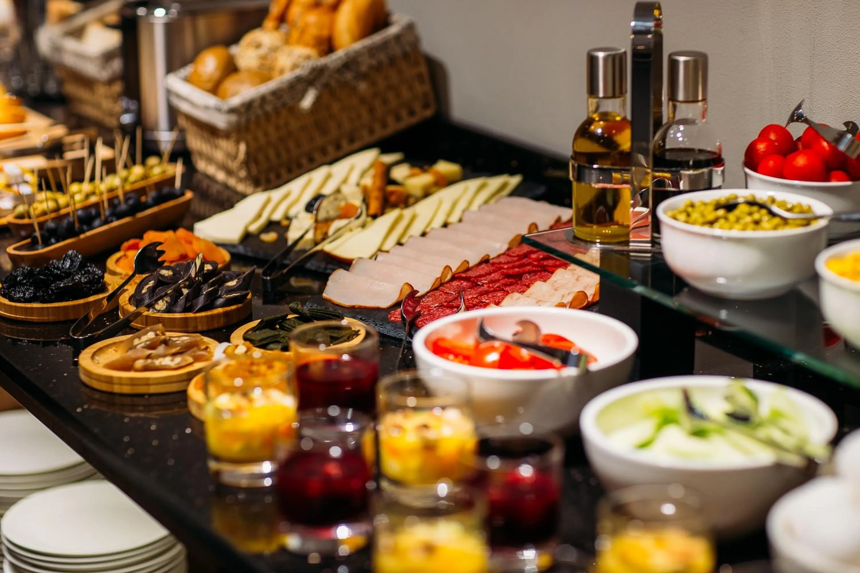 Food and drinks in Horizont Hotel Tbilisi