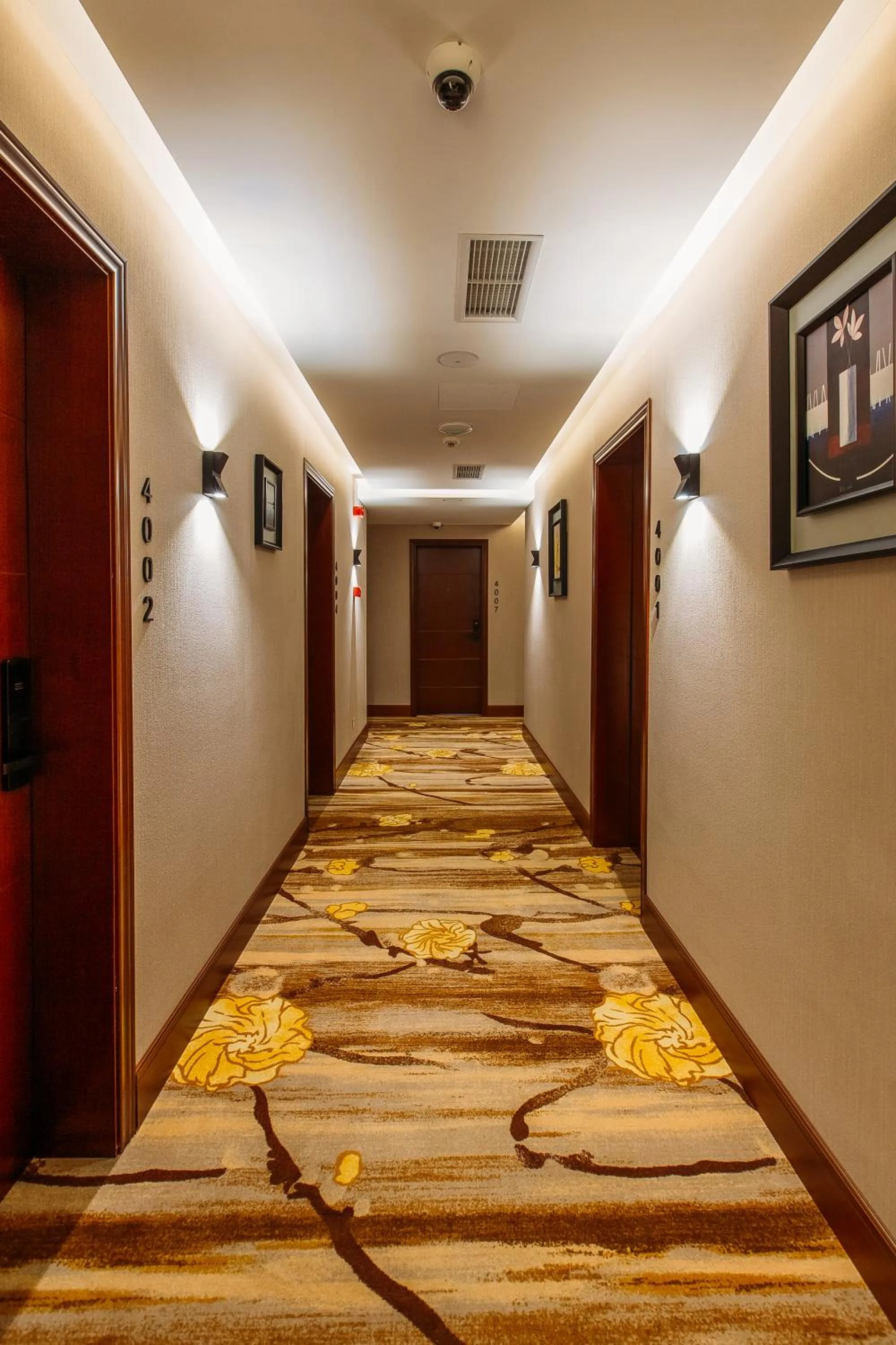 Area and facilities in Horizont Hotel Tbilisi