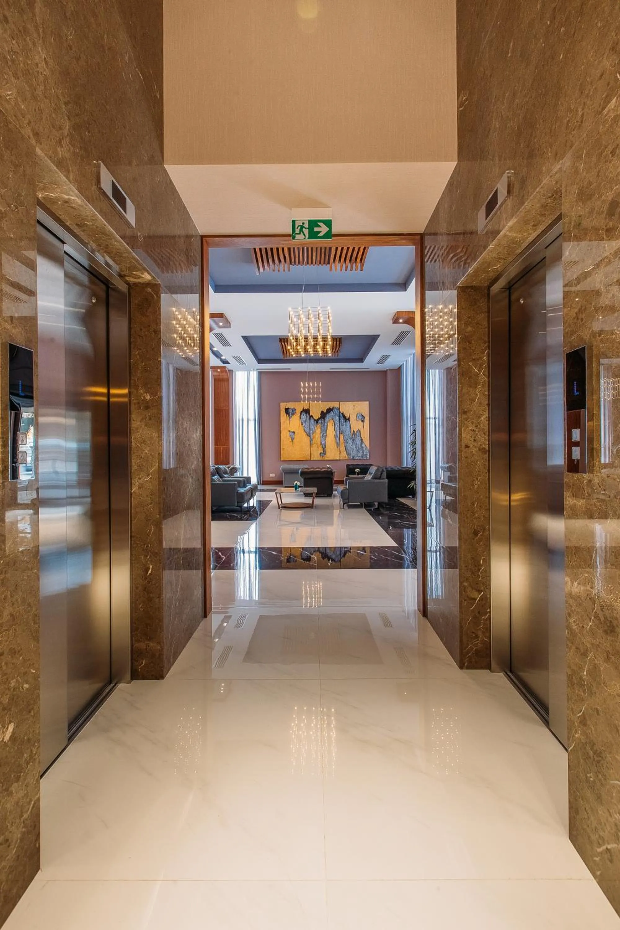 elevator in Horizont Hotel Tbilisi