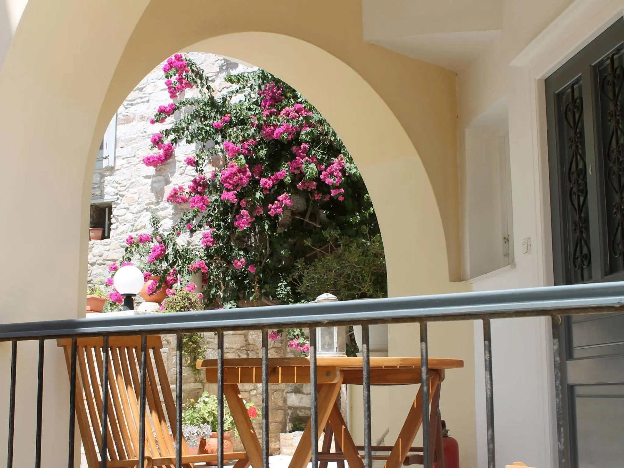 Balcony/Terrace in Ethrion
