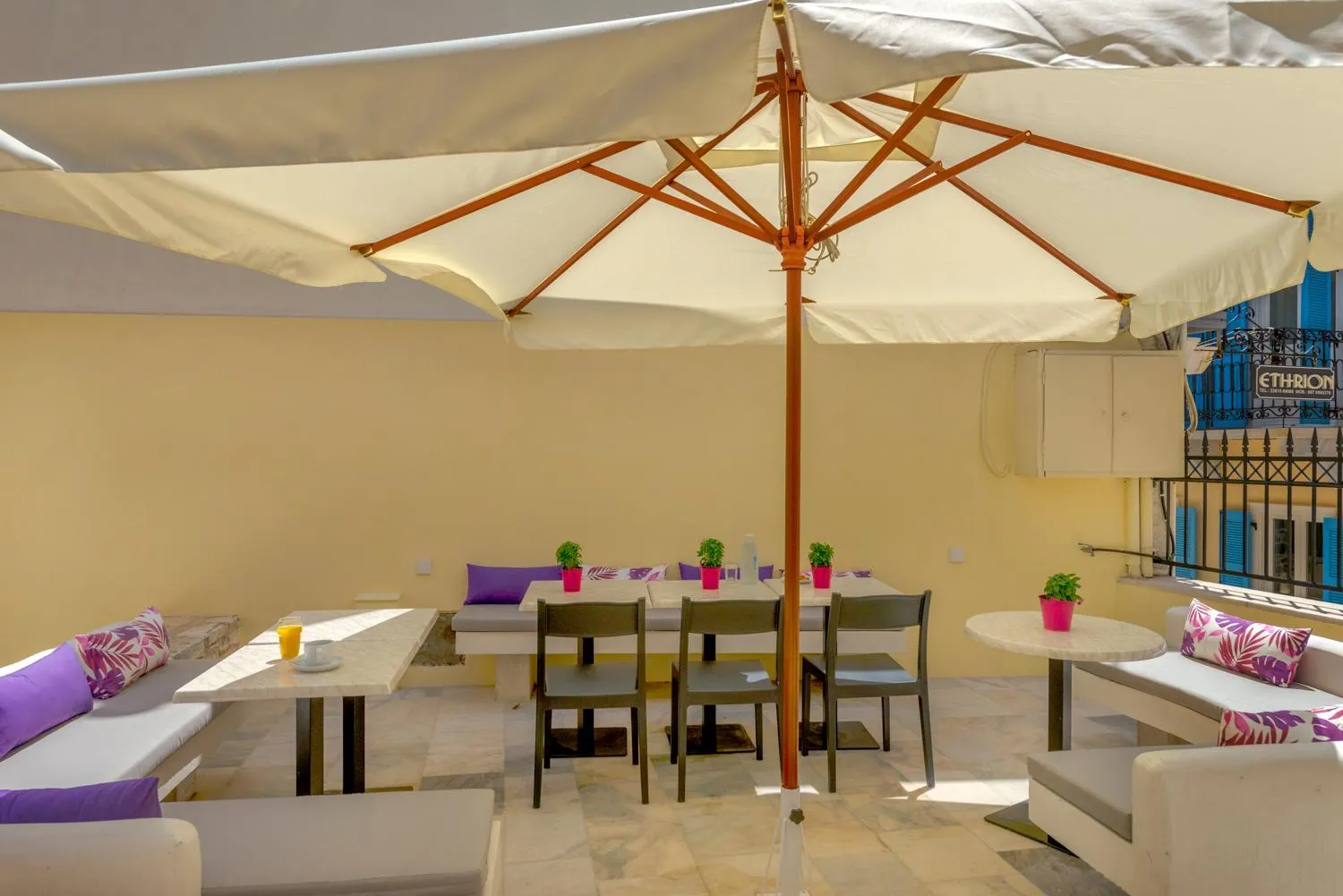 Balcony/Terrace in Ethrion