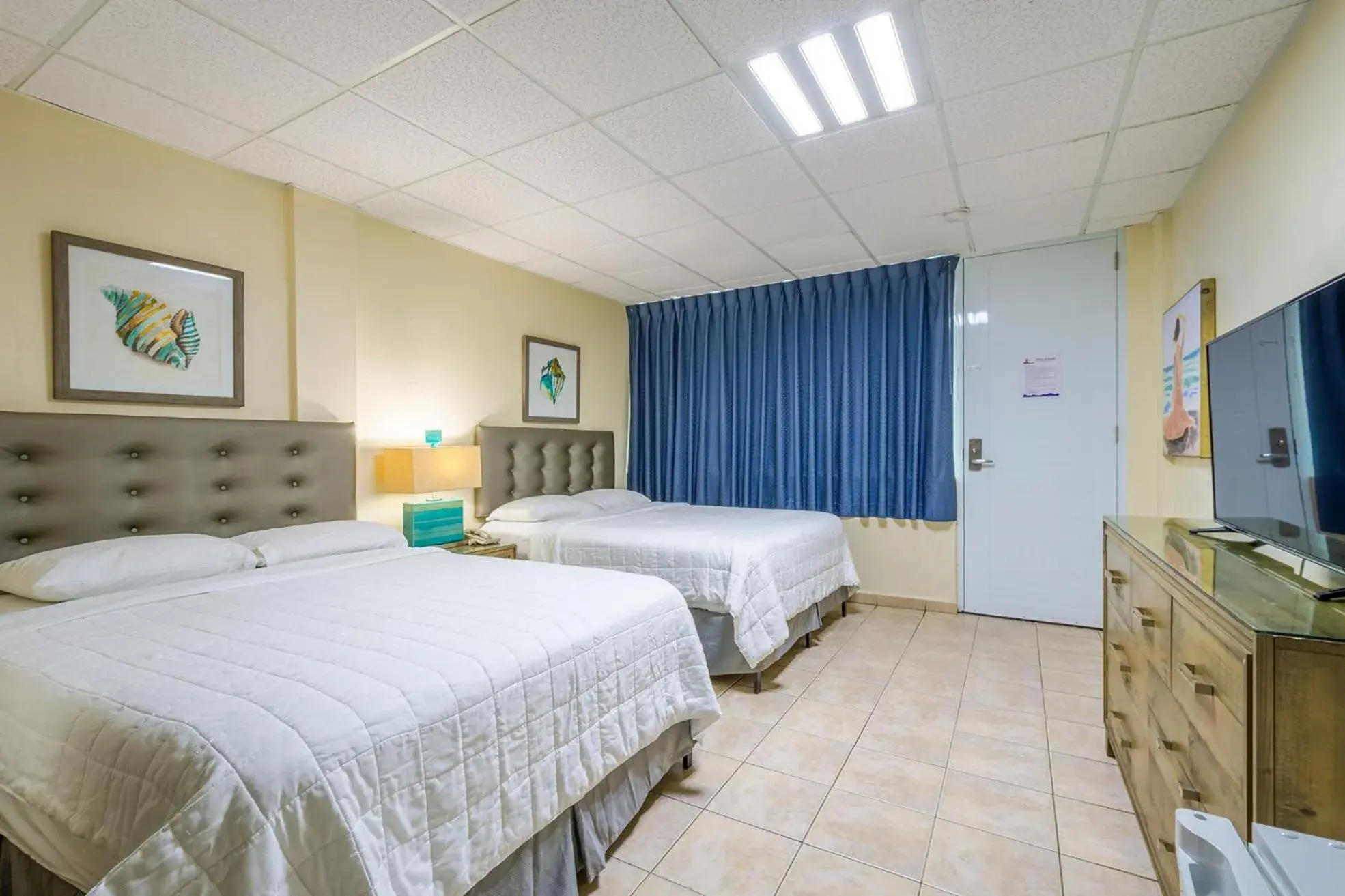 Partial Ocean view Two Queen beds in Villa Cofresi Partial Ocean view Two Queen beds in Villa Cofresi