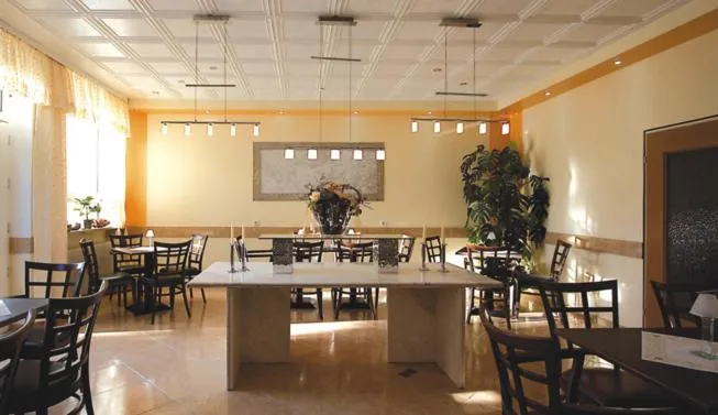 Restaurant/places to eat in Hotel Wendelstein