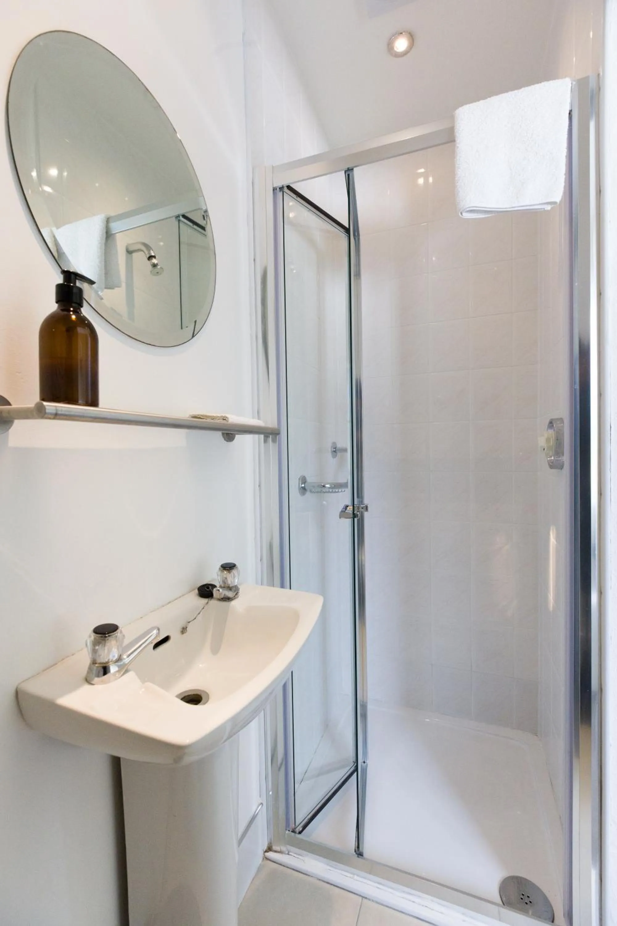 Shower in Lios Na Manach ECO B&B