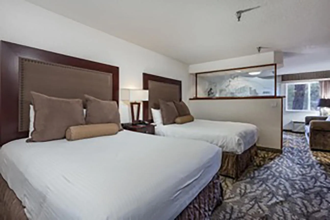 Bed in Shilo Inn Suites Hotel - Bend
