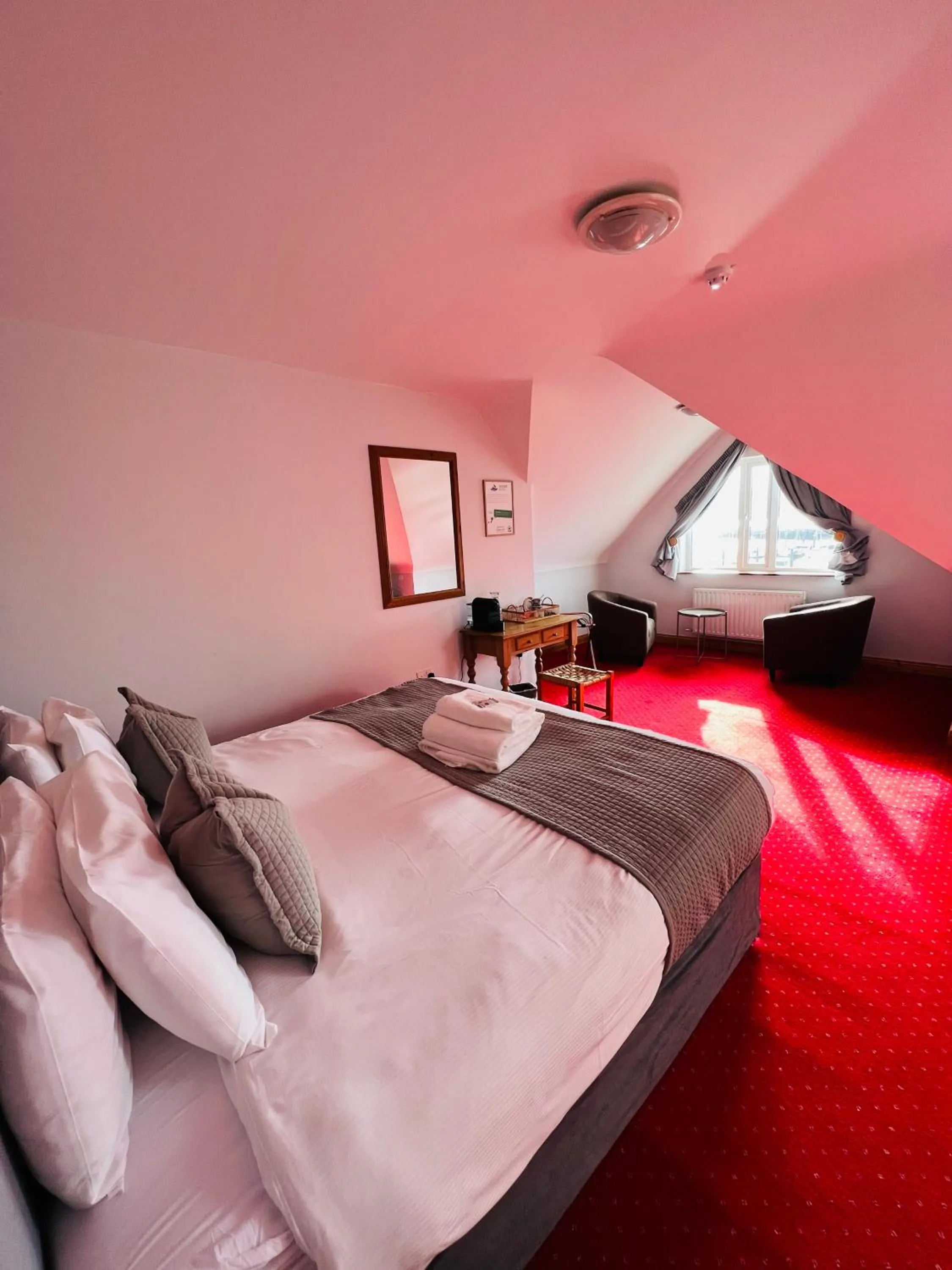 Bed in Dingle Marina Lodge