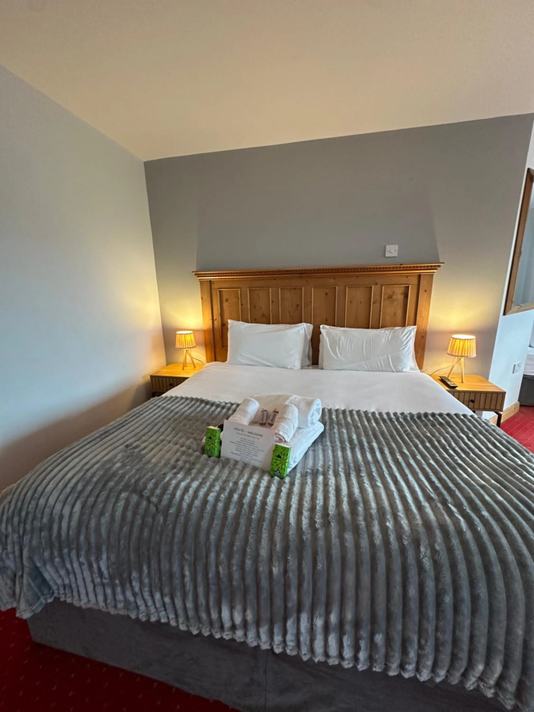 Bed in Dingle Marina Lodge