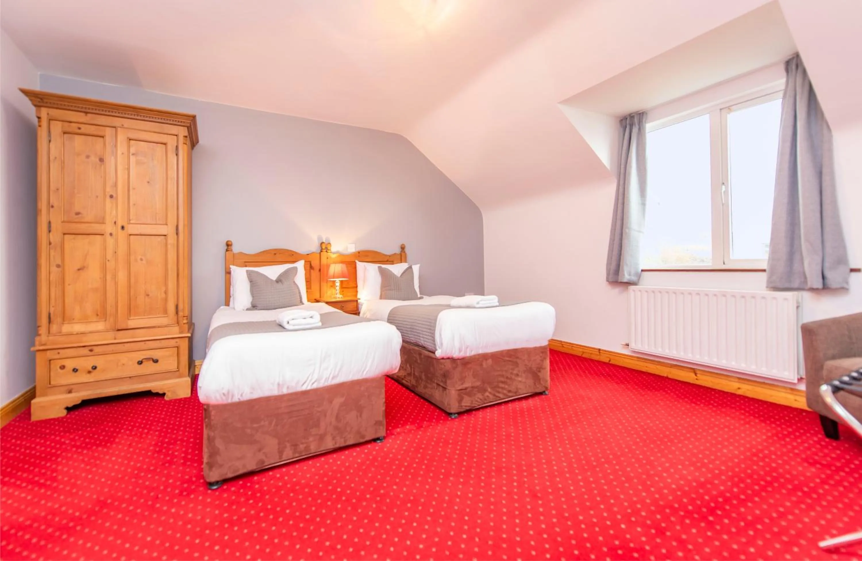 Bed in Dingle Marina Lodge