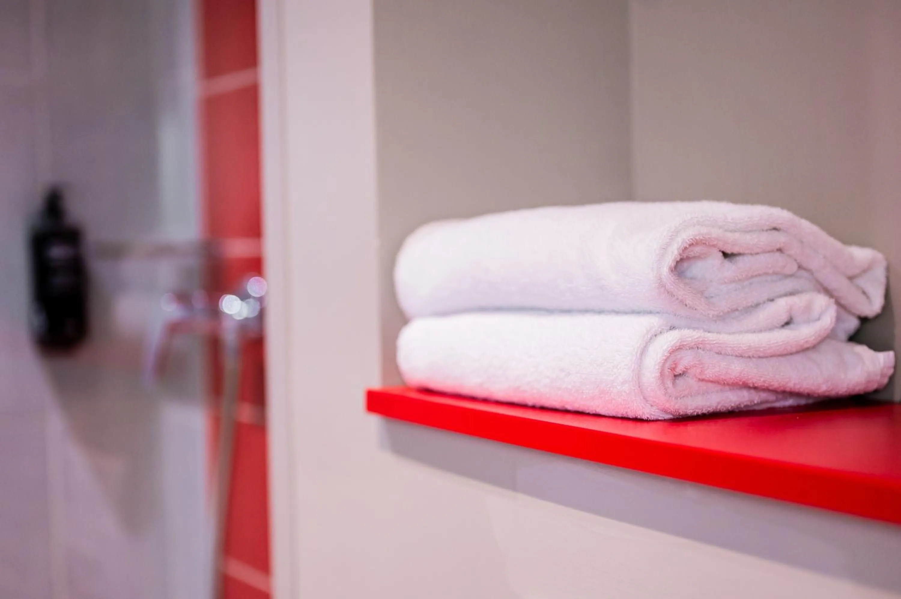 Bathroom in ibis Styles Lille Centre Grand Place