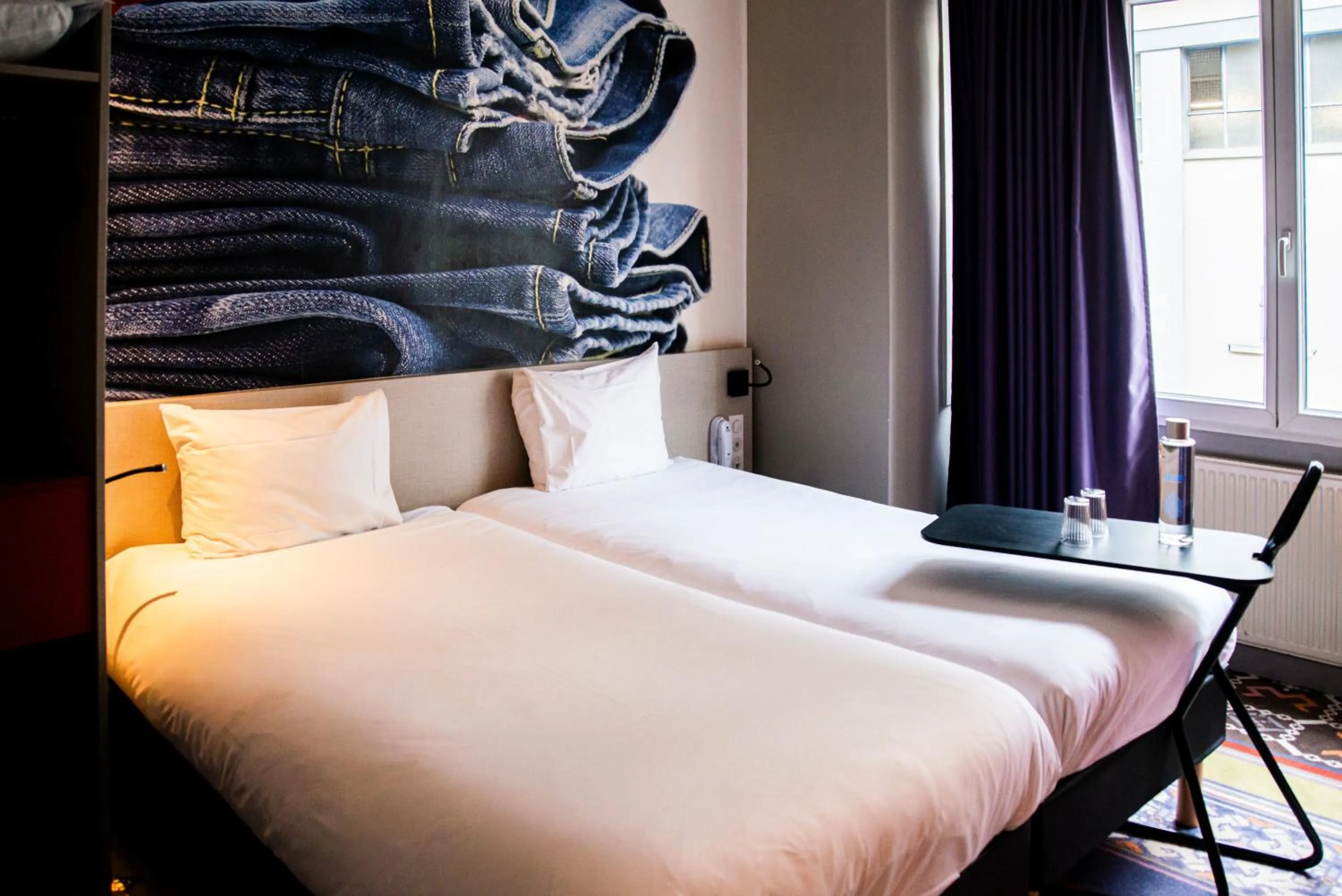 Bedroom, Bed in ibis Styles Lille Centre Grand Place