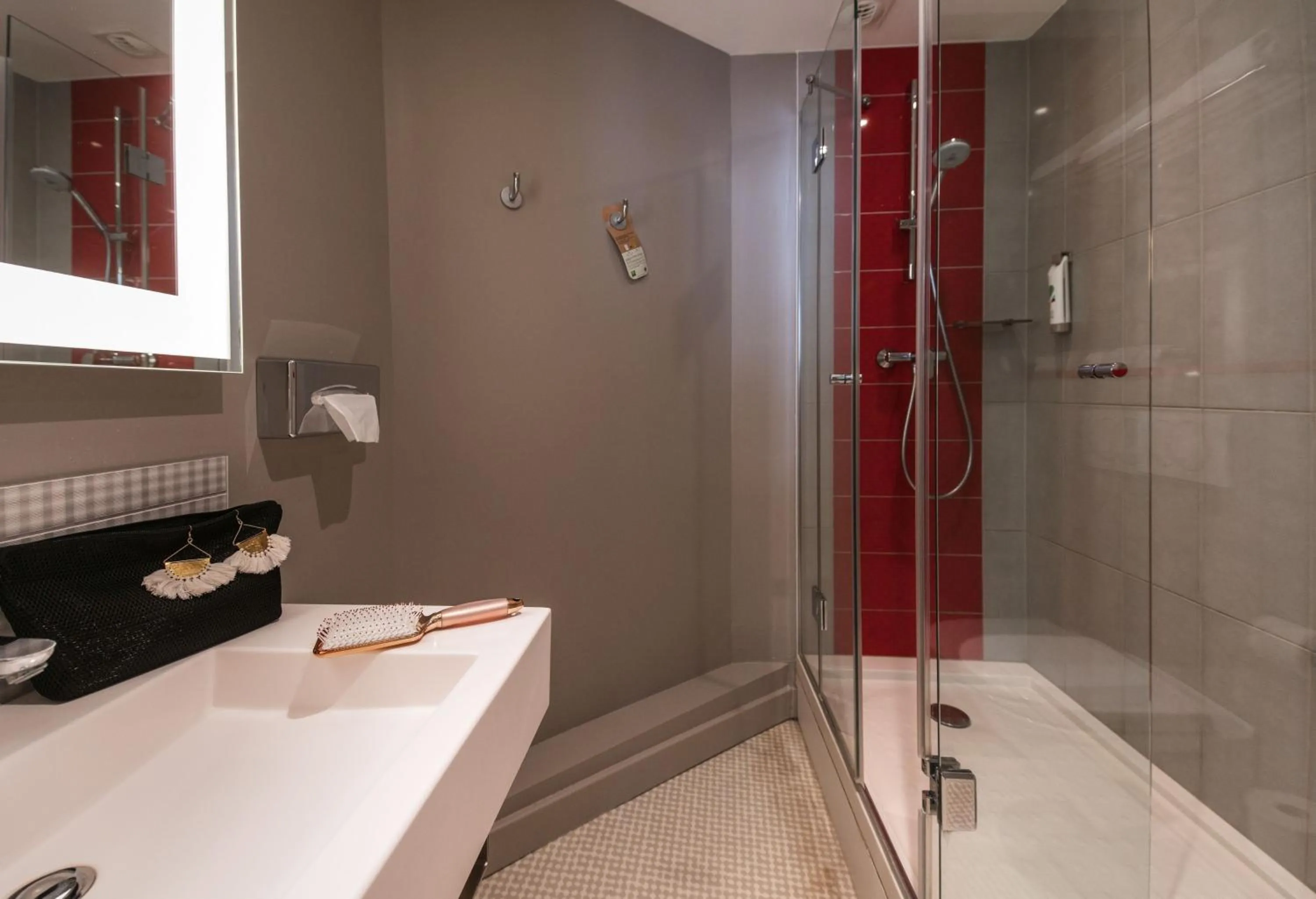 Bathroom in ibis Styles Lille Centre Grand Place