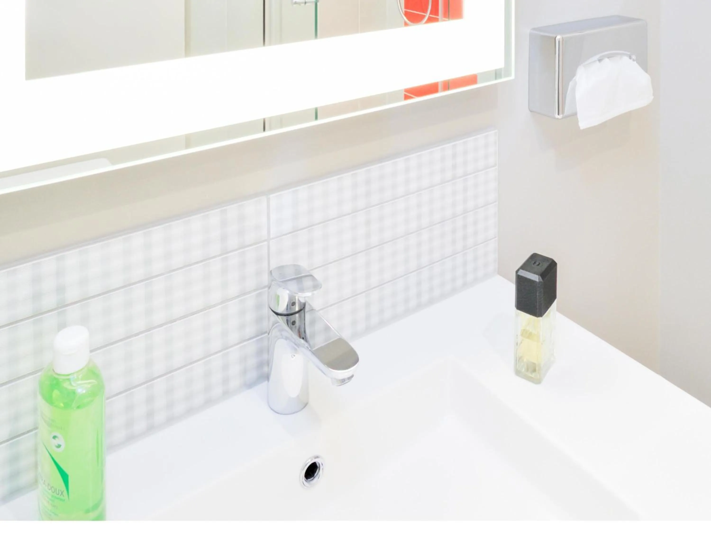 Bedroom in ibis Styles Lille Centre Grand Place