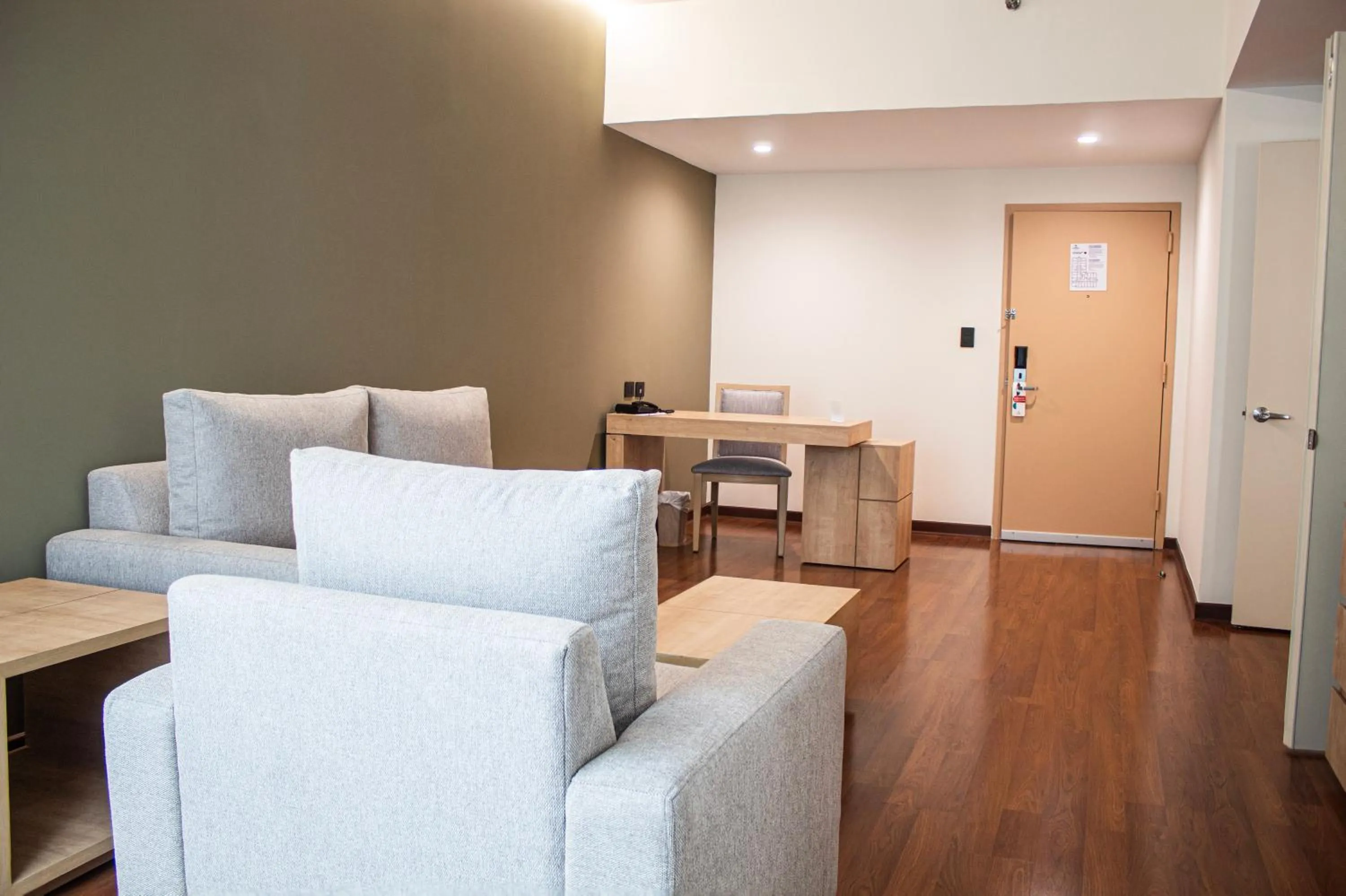 Living room in Clarion Suites Guatemala City