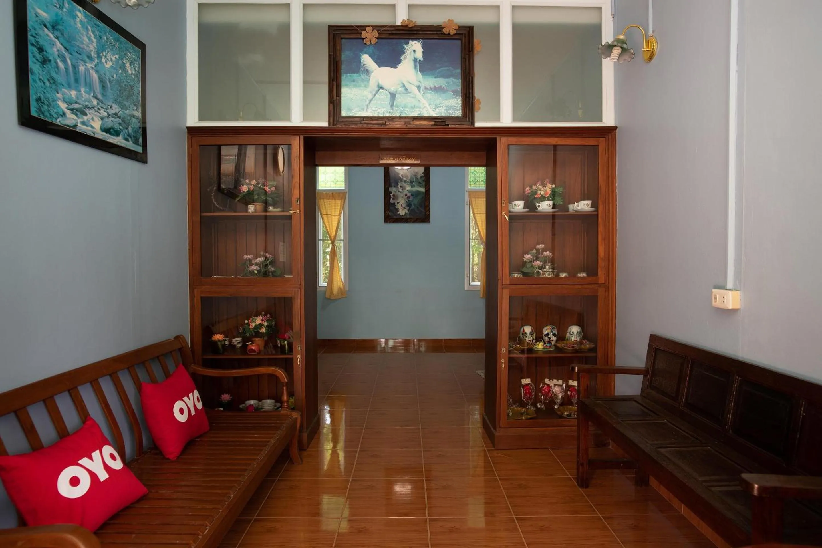 Bedroom in OYO 402 Raknatee Resort